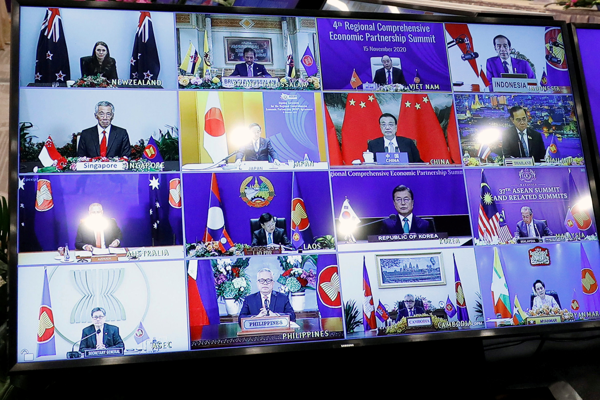 Líderes de las naciones del bloque durante la conferencia virtual. Foto: REUTERS/Kham
