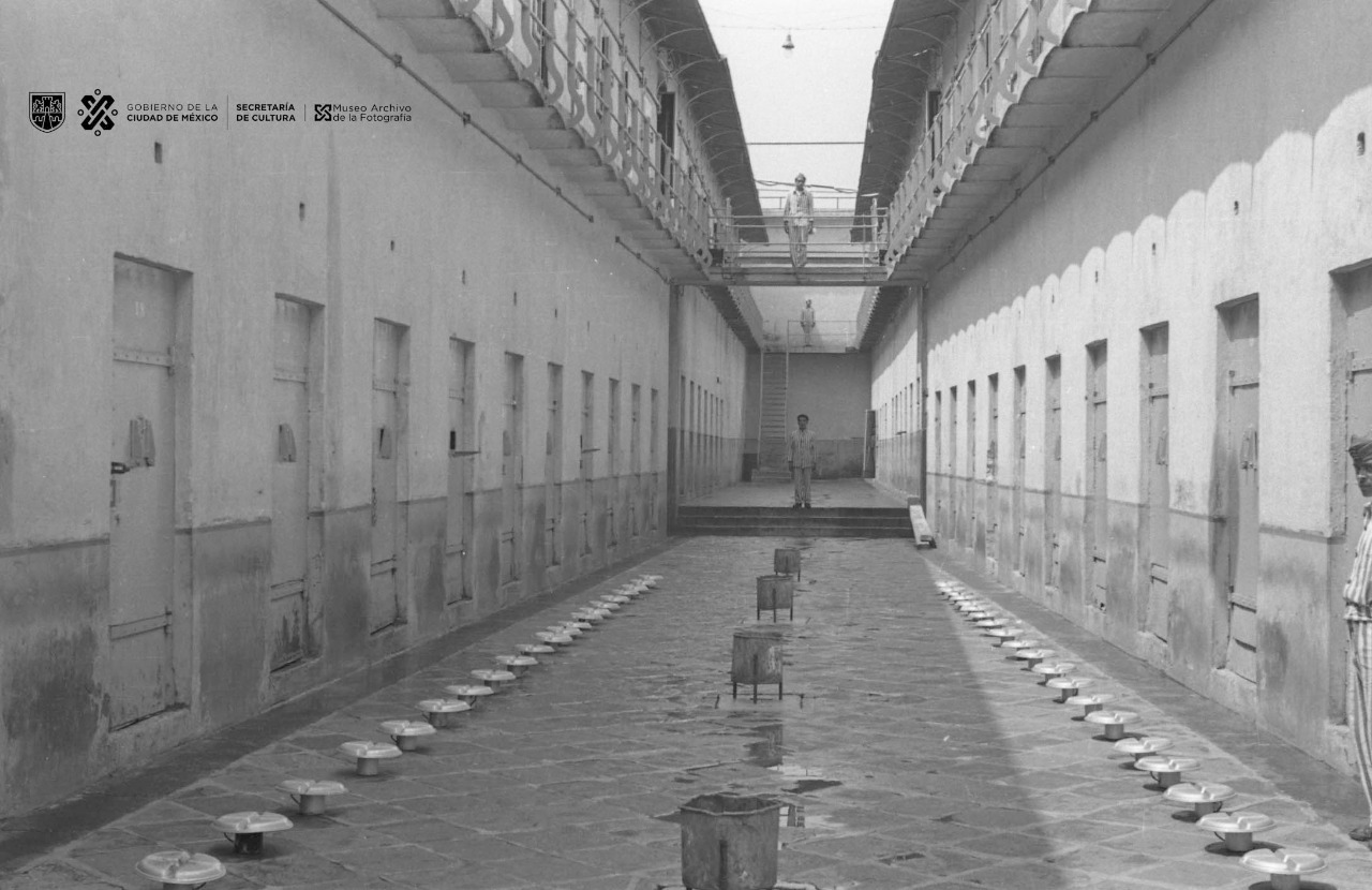 Los presos del Palacio Negro de  Lecumberri solían consumir la marihuana que cultivaba y distribuía Felisa Velázquez  (Foto: Twitter@mafcultura)