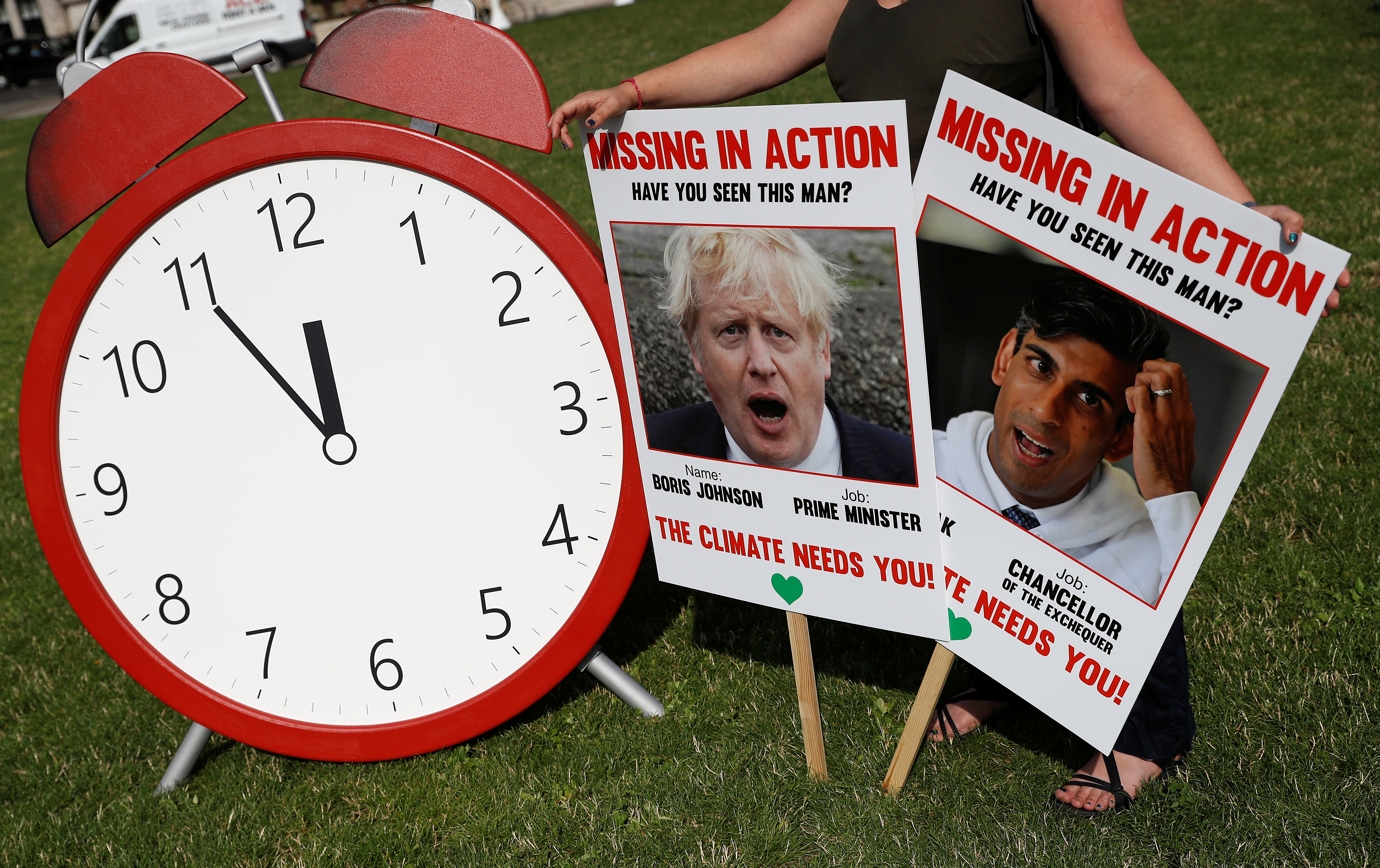 Protesta contra el gobierno británico reclama más acciones contra las emisiones de gases (Reuters)