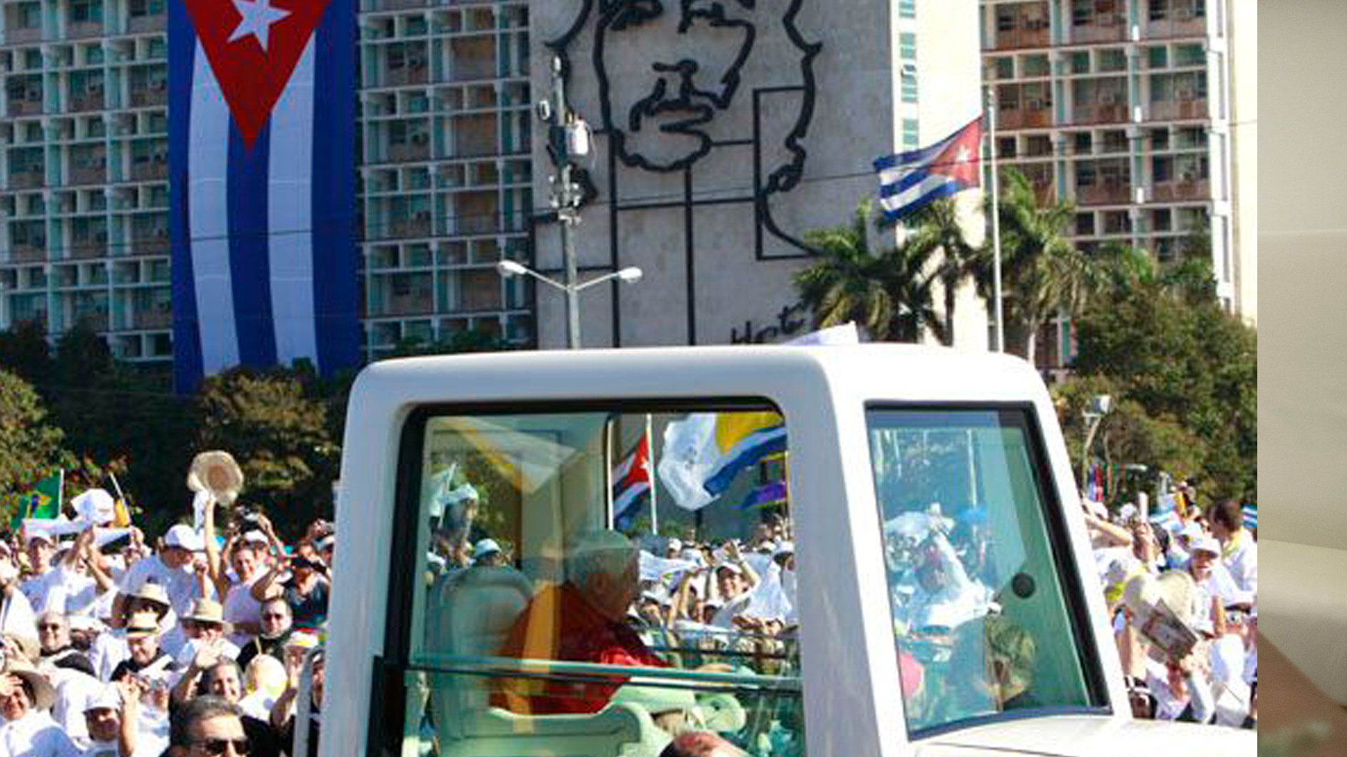 En marzo de 2012, Benedicto visitó Cuba