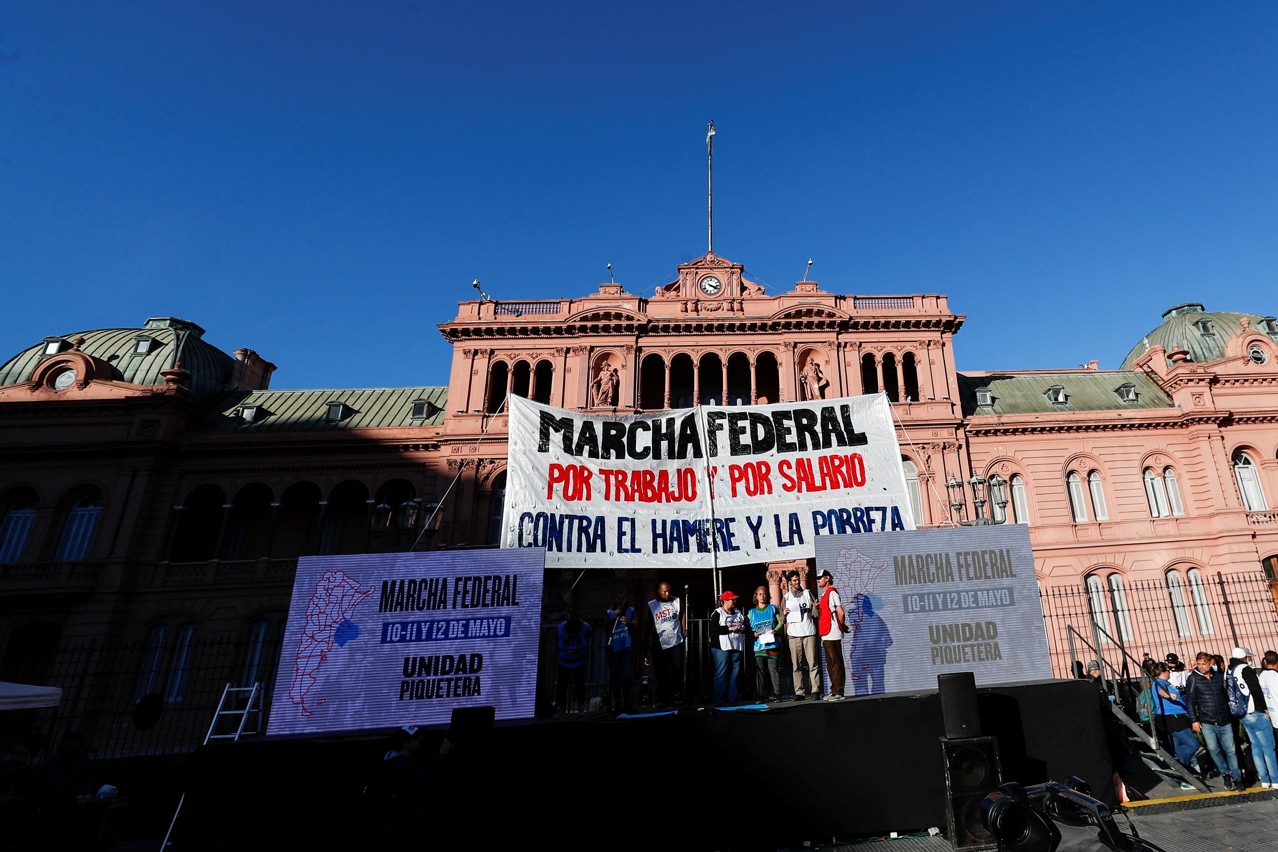 El grueso de la manifestaciÃ³n llegÃ³ a Plaza de Mayo hacia las 17 (Reuters/AgustÃ­n MarcariÃ¡n)
