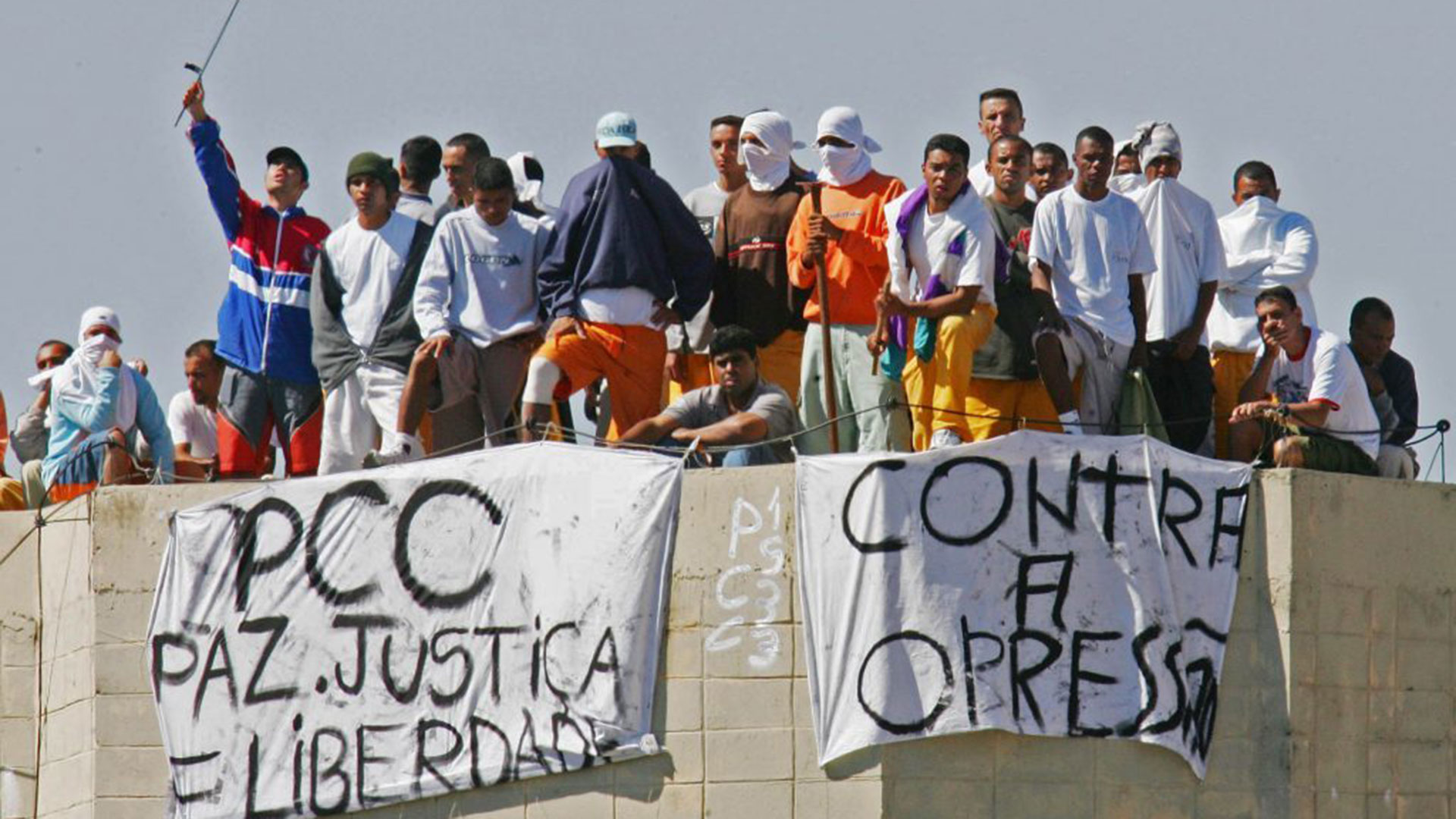 Las cárceles de Brasil están superpobladas con integrantes del PCC y el CV