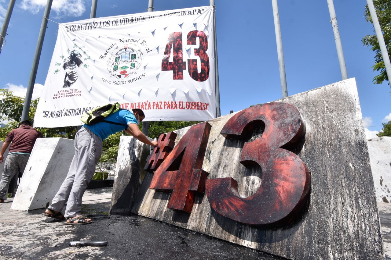 FRG anunció que irá contra  83 mandos militares, soldados, policías  por el caso Ayotzinapa (Foto: DASSAEV TÉLLEZ ADAME/CUARTOSCURO.COM)