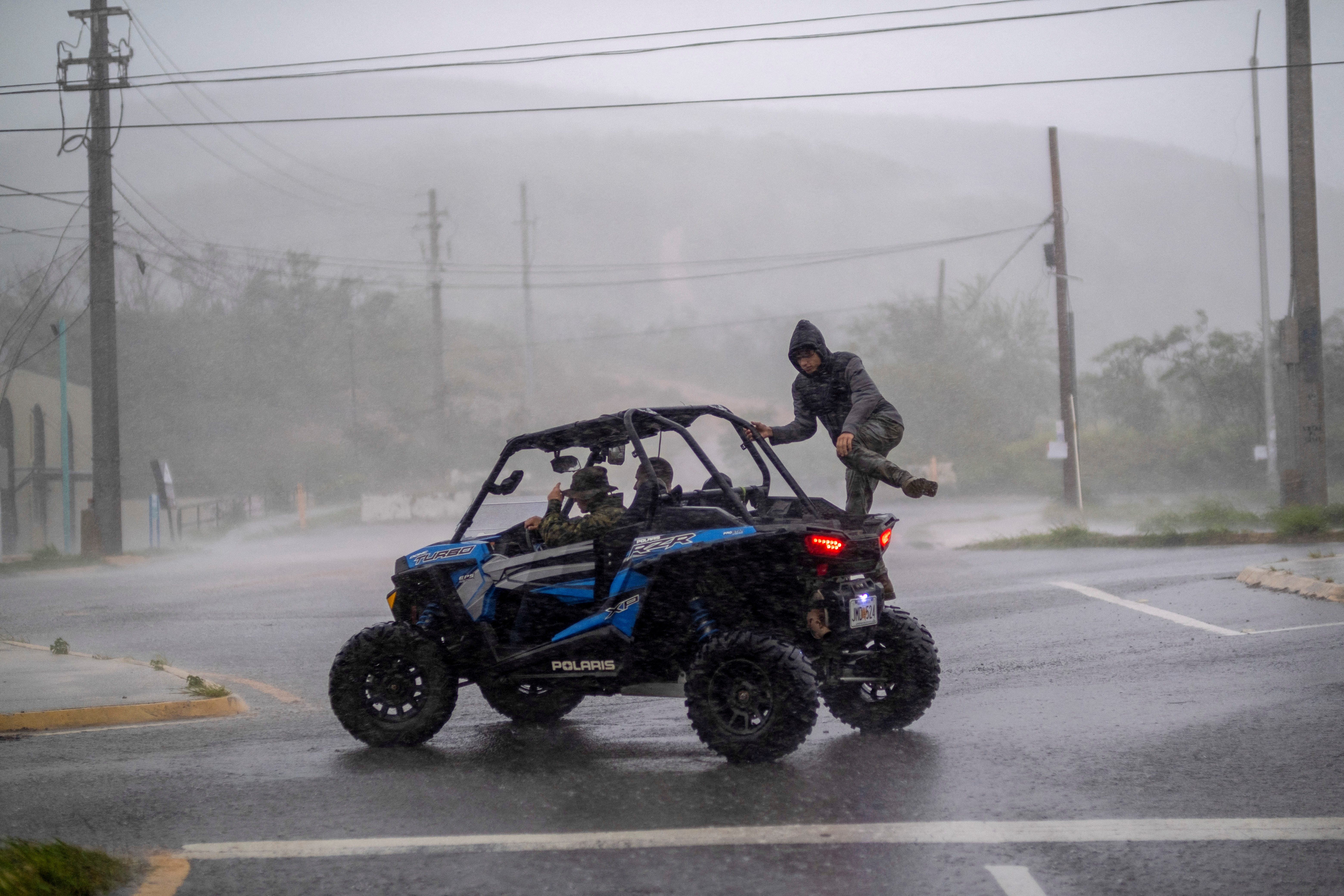 El huracán podría provocar graves inundaciones (REUTERS/Ricardo Arduengo)