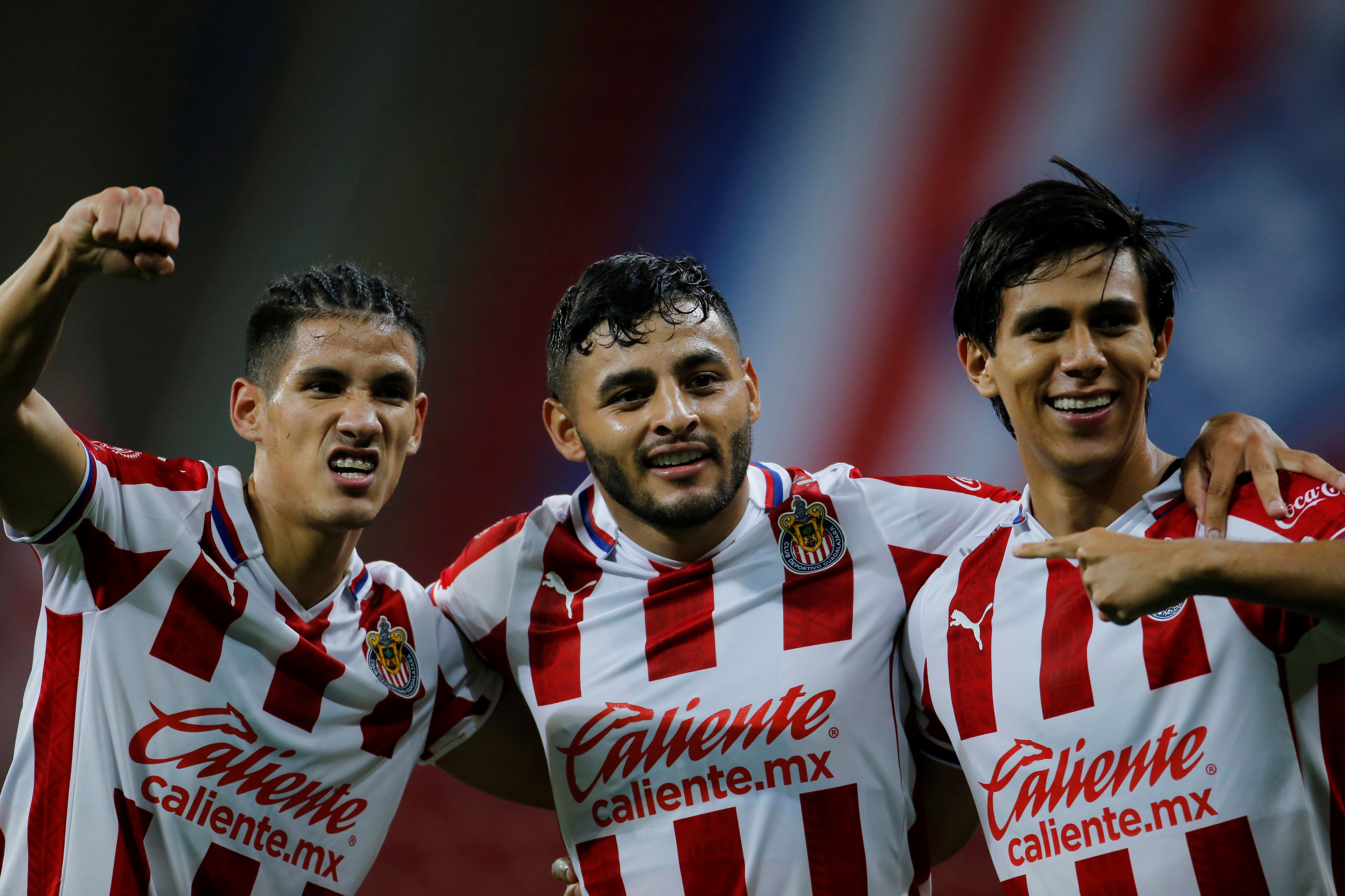 Carlos Antuna (i), Alexis Vega (c) y José Juan Macías (d) han sido convocados constantemente por el técnico argentino (Foto: EFE)