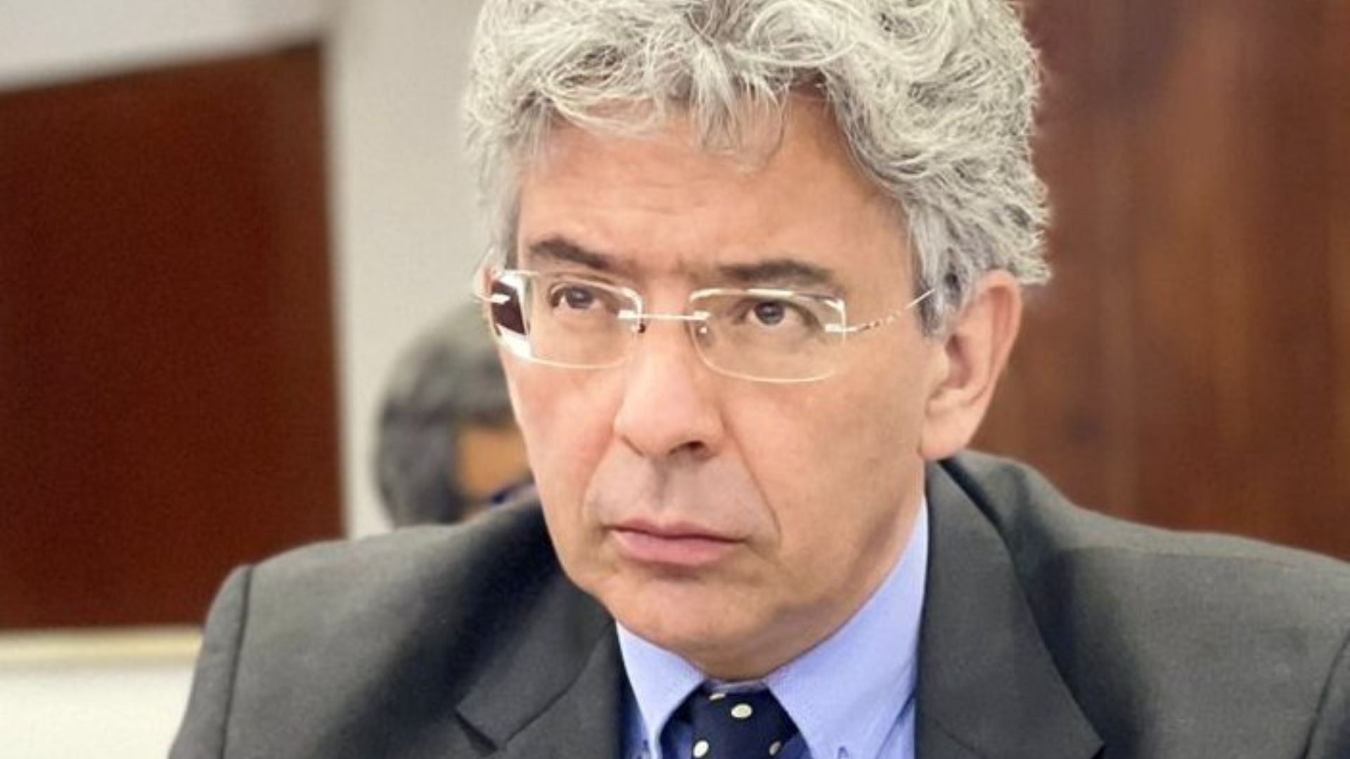 Enrique Gómez denunció formalmente a 15 congresistas del Partido Liberal por vender su voto a cambio de puestos en el Fondo Nacional del Ahorro