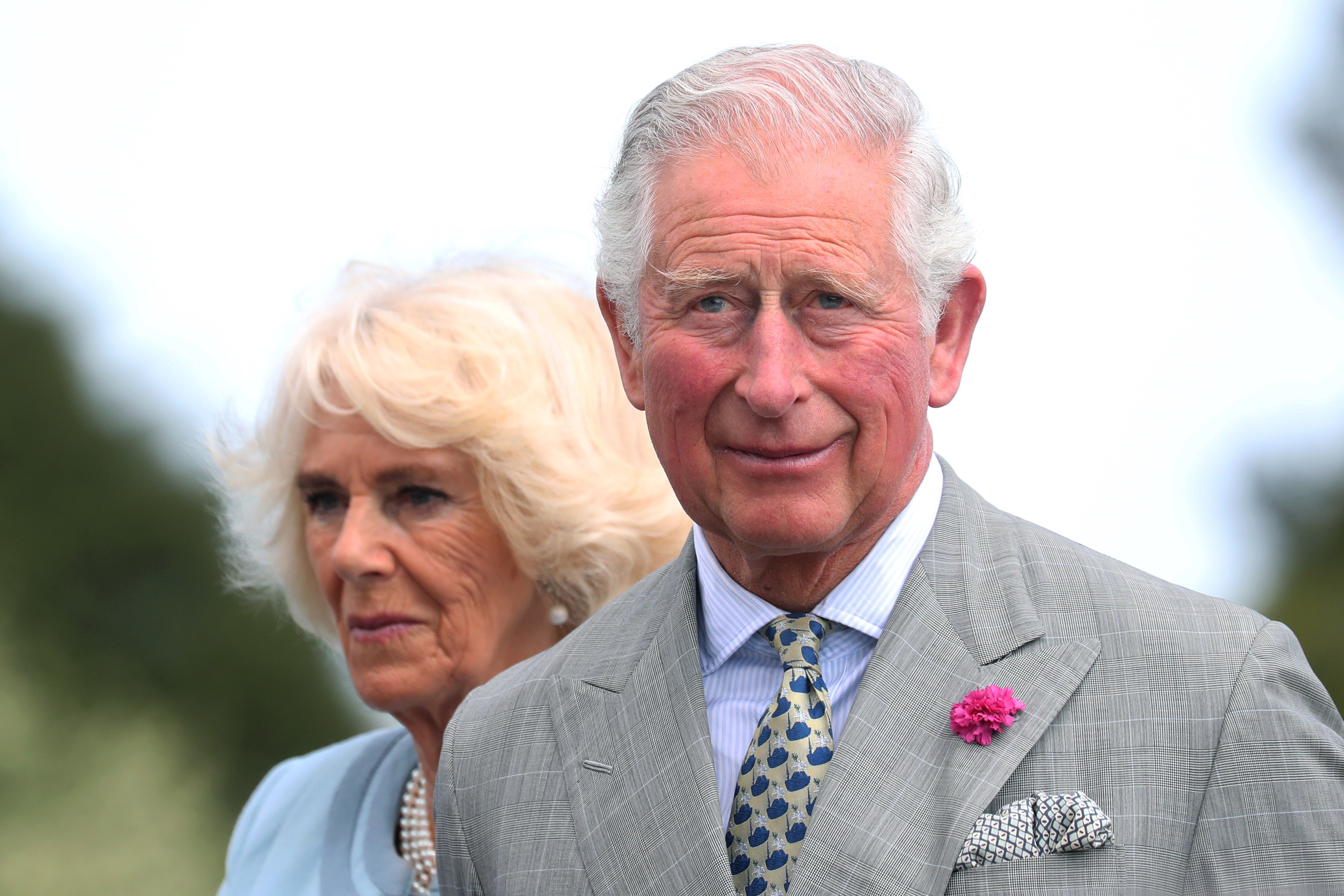 El príncipe Carlos de Inglaterra y su esposa Camila Parker-Bowles, duquesa de Cornualles (EFE)
