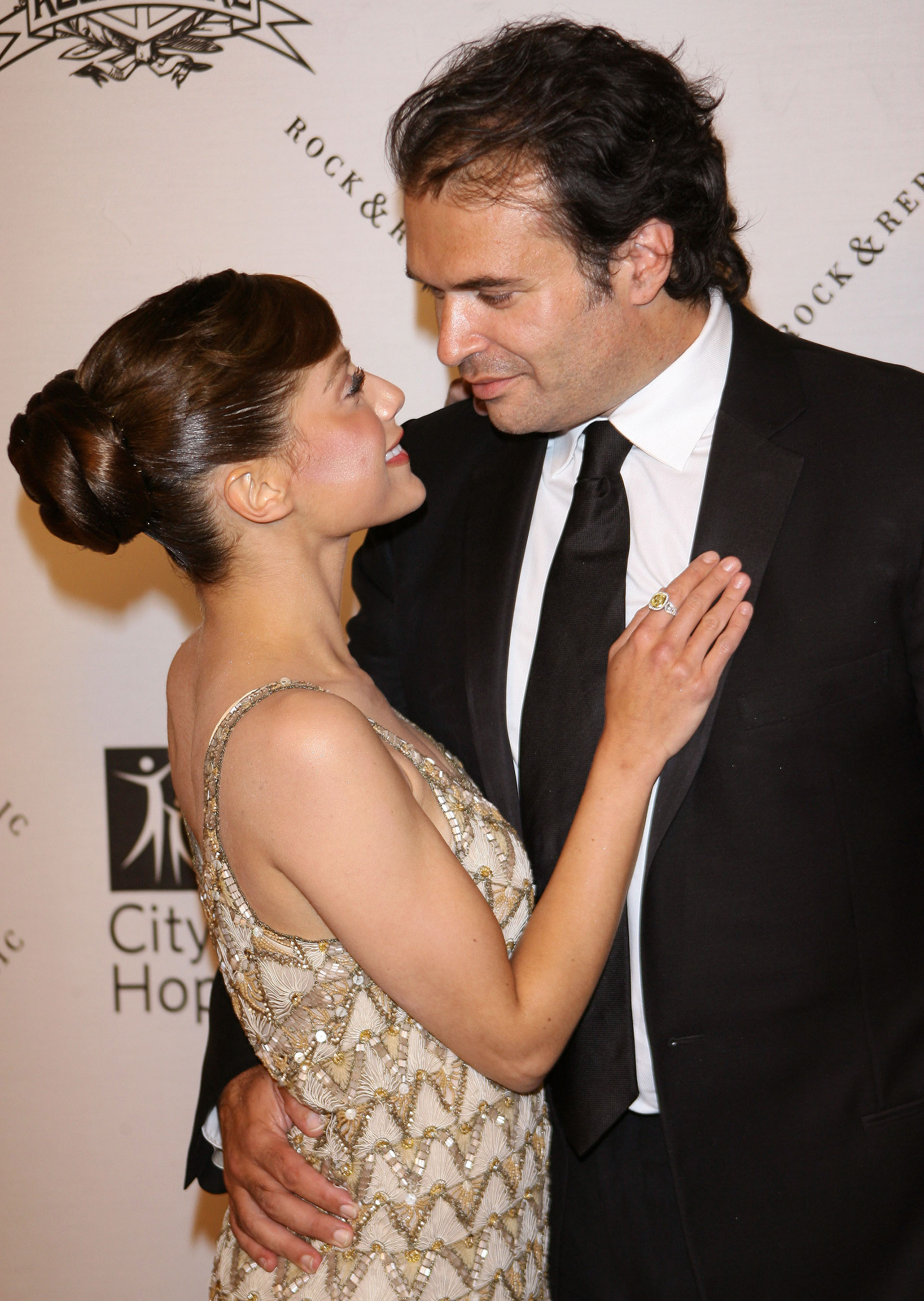 La relación entre Brittany Murphy y Simon Monjack  fue tan acelerada que sorprendió al entorno. Vivieron junto a la madre de ella en la misma casa (Photo by M. Tran/FilmMagic)