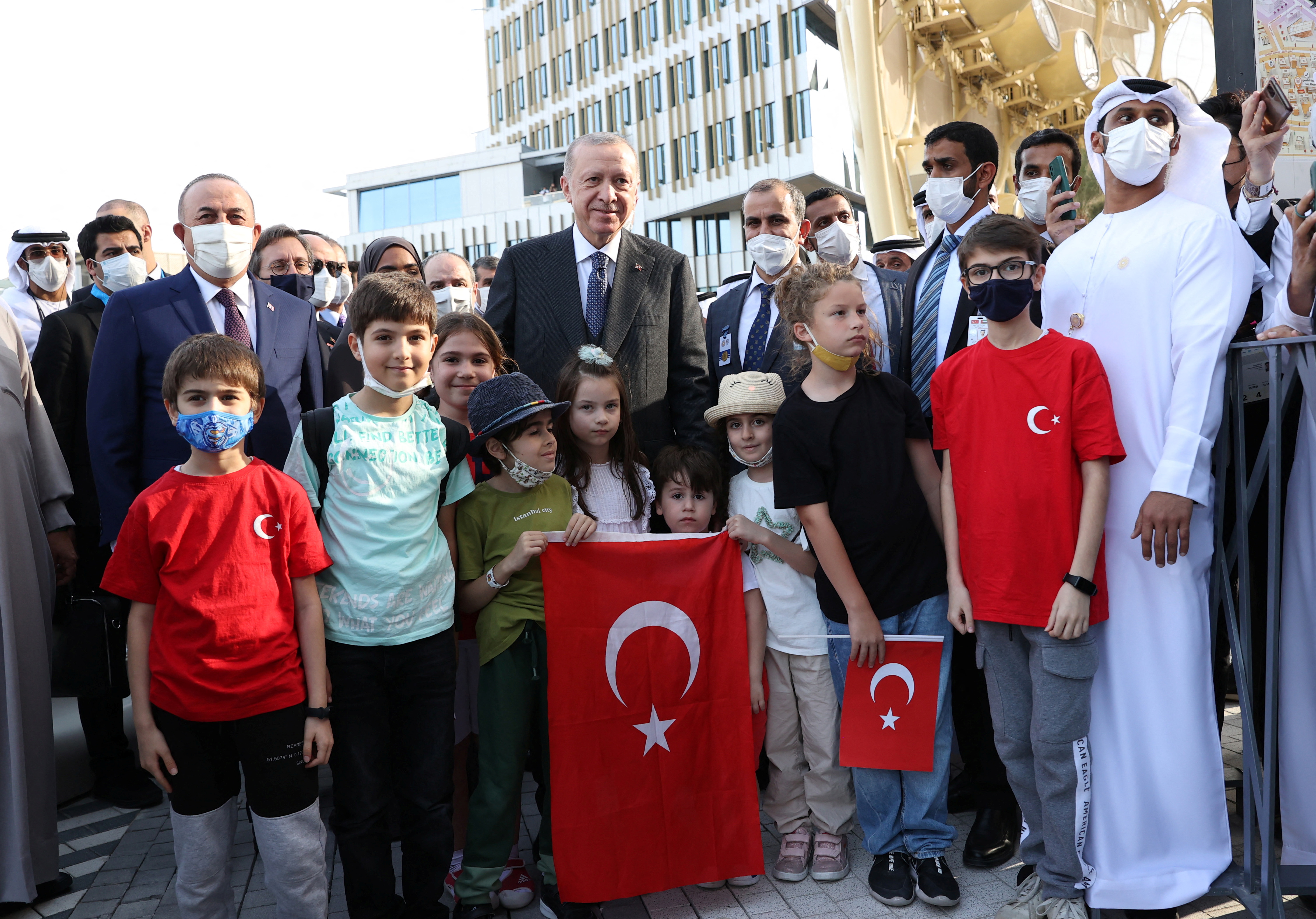 Turkish President Erdogan with Turkish citizens in Dubai.  Presidential Press Office/Handout via REUTERS 