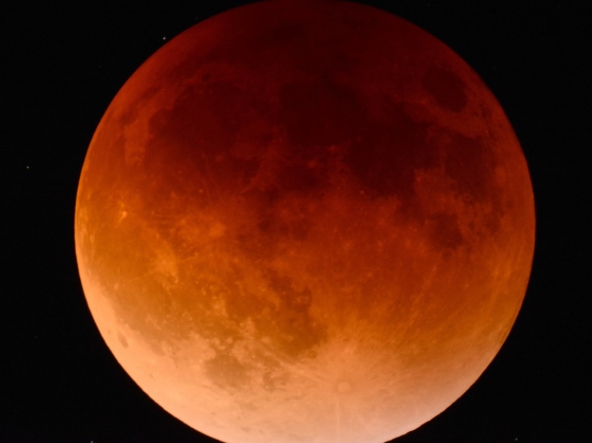 Der Mond wird rot (Foto: UNAM Astronomical Institute)