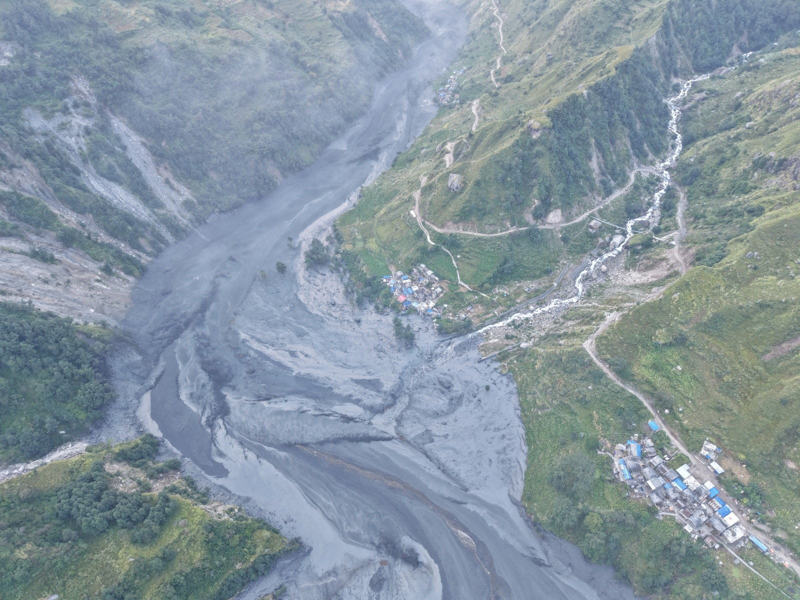 "No tiene relación con las lluvias": qué causó la nueva inundación que dejó cinco desaparecidos en Nepal