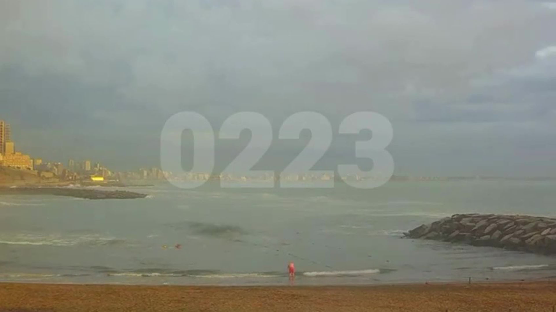 Tragedia en la Costa: se meti&oacute; a nadar en el mar, se perdi&oacute; entre las olas y finalmente fue hallado muerto