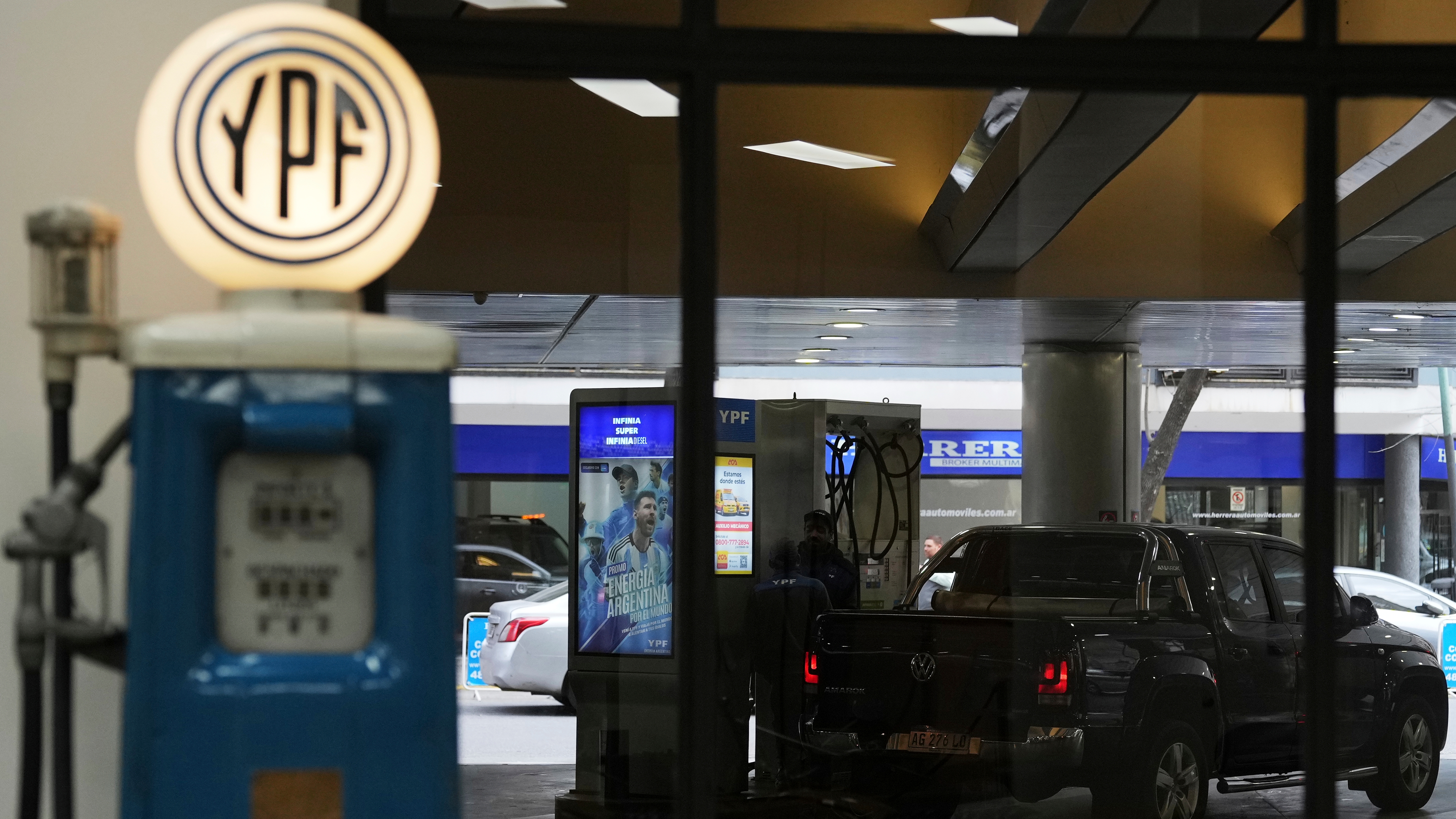 Nafta más barata por la noche: las ventas de YPF crecieron un 28% en la madrugada