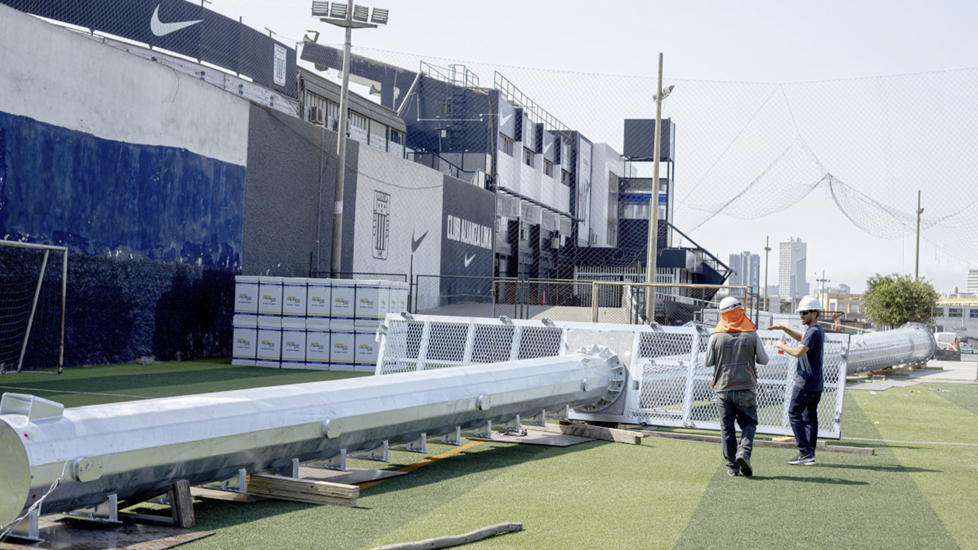 Estadio Alejandro Villanueva tendrá nueva iluminación y los trabajos ya están en etapa final. (Alianza Lima)