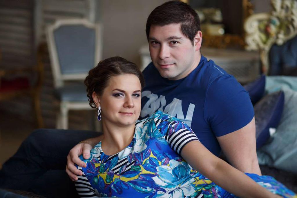 The perfect couple.  Alexey and Daria Brayman in their Facebook portrait.  The US justice system accuses them of participating in a gang of spies that provided Russia with chips and other parts of sensitive military material.  (Facebook)