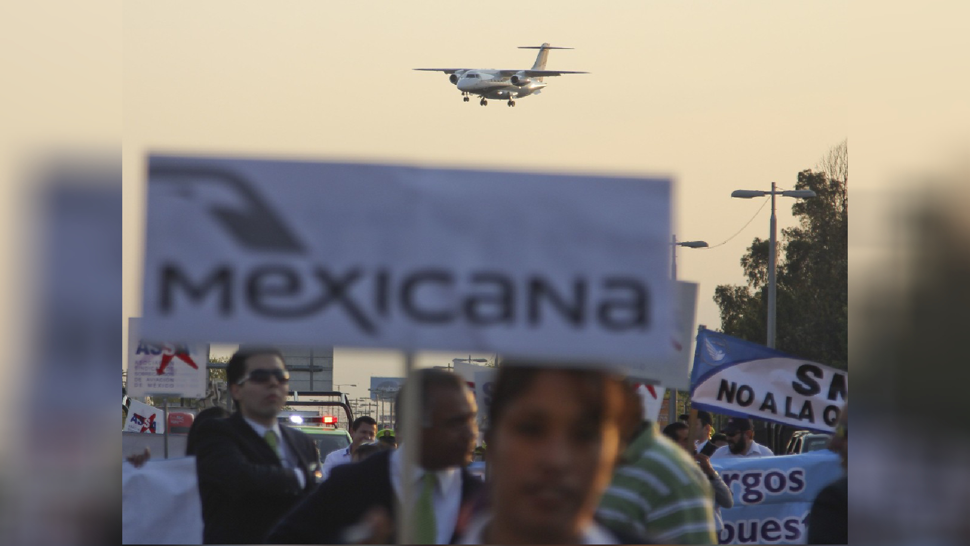 Frenaron negociaciones para la compra de Mexicana de Aviación, informó AMLO 
