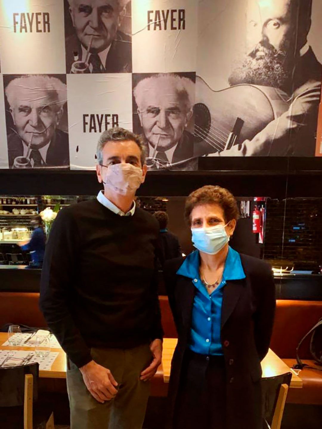 El dirigente peronista Florencio Randazzo y la embajadora israelí Galit Ronen