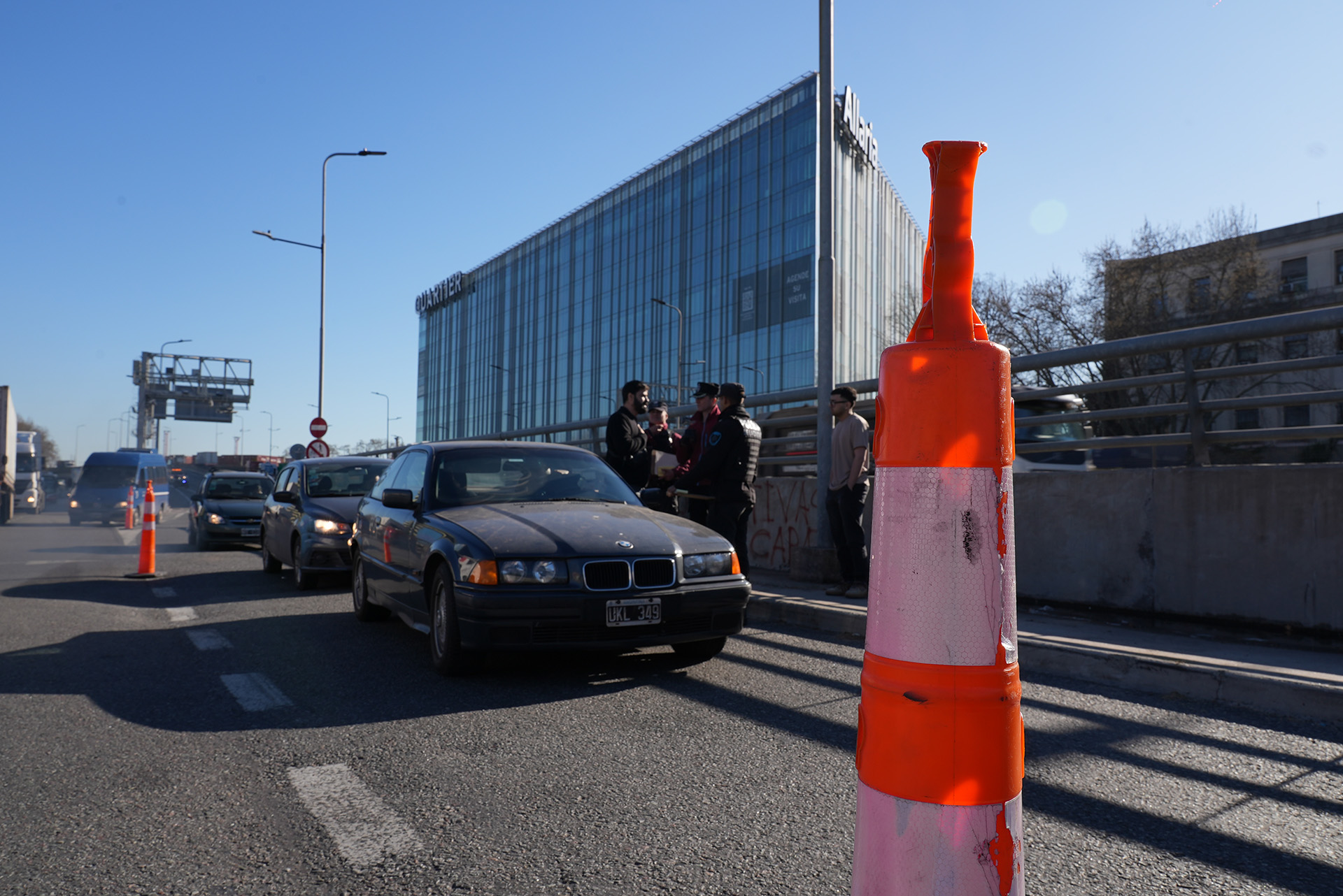 Sigue firme la demanda de inversores extranjeros por riesgo argentino, pero el Gobierno aún no logra capitalizarlo 