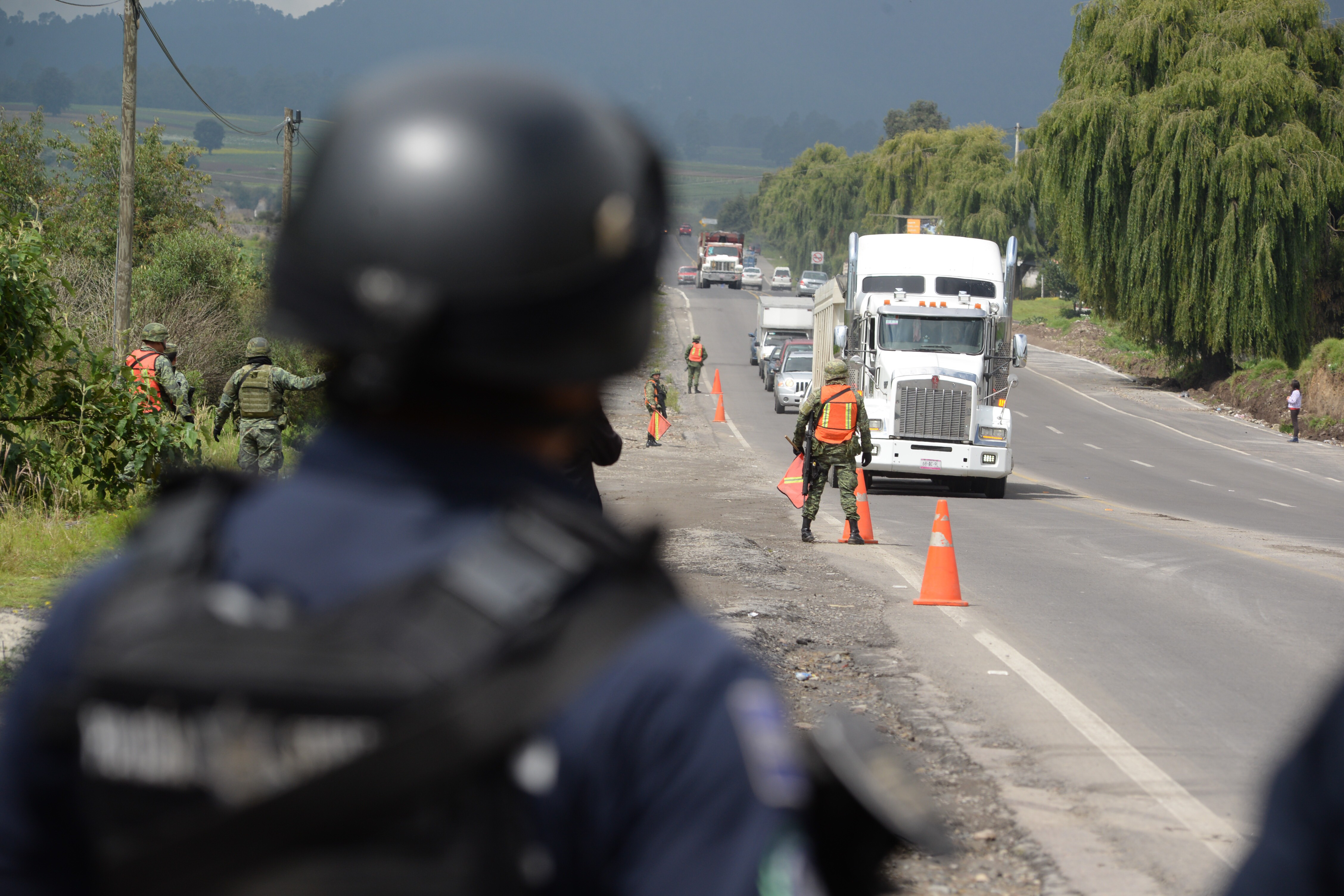 Los camiones de carga han sido las principales víctimas de atracos carreteros; le siguen automovilistas particulares y autobuses. (Foto: ARTEMIO GUERRA BAZ /CUARTOSCURO.COM)