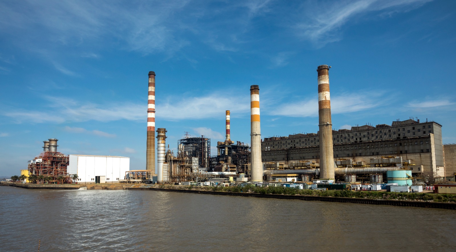Another image of the Buenos Aires power station