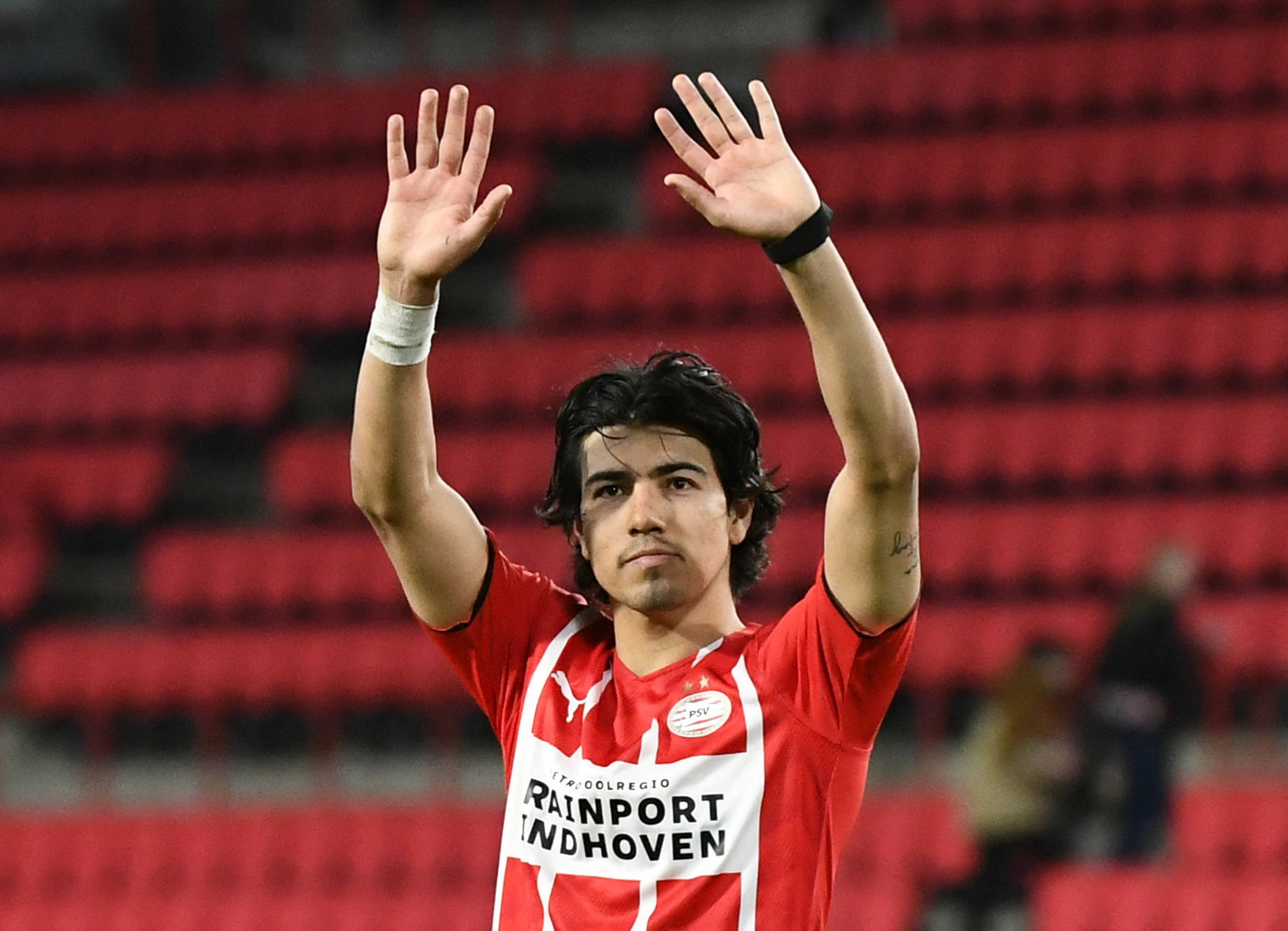 Así fue el primer gol de Erick Gutiérrez en Champions League con el PSV