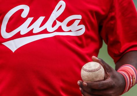 Cuban Baseball Team Arrives in USA