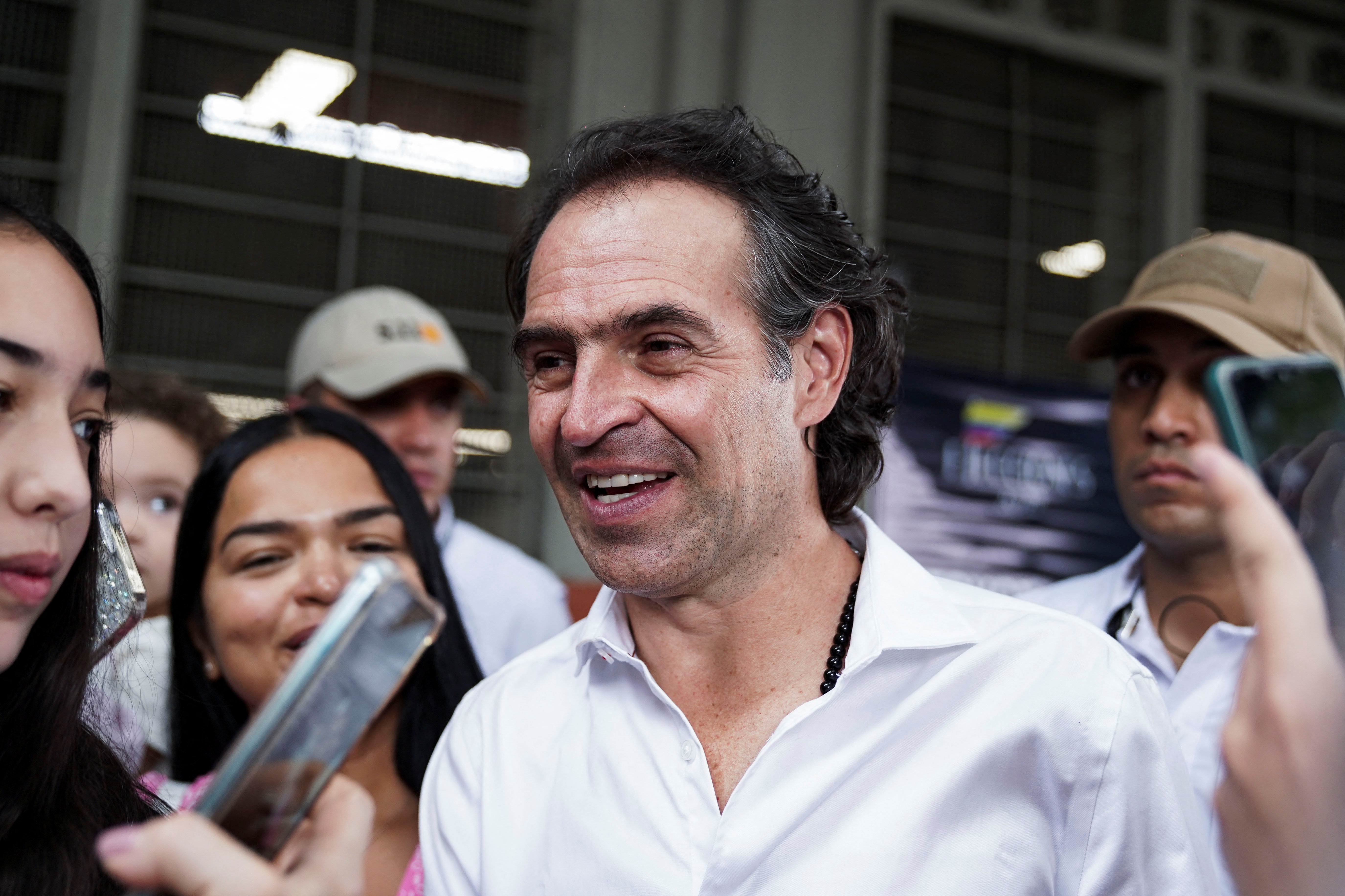 El excandidato presidencial señaló que la solicitud de Hollman Morris es una "persecución". Foto: REUTERS/Chelo Camacho