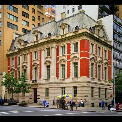 La mansión que Slim puso a la venta se encuentra en el número 1009 de la Quinta Avenida. Foto: Sotheby's International Realty