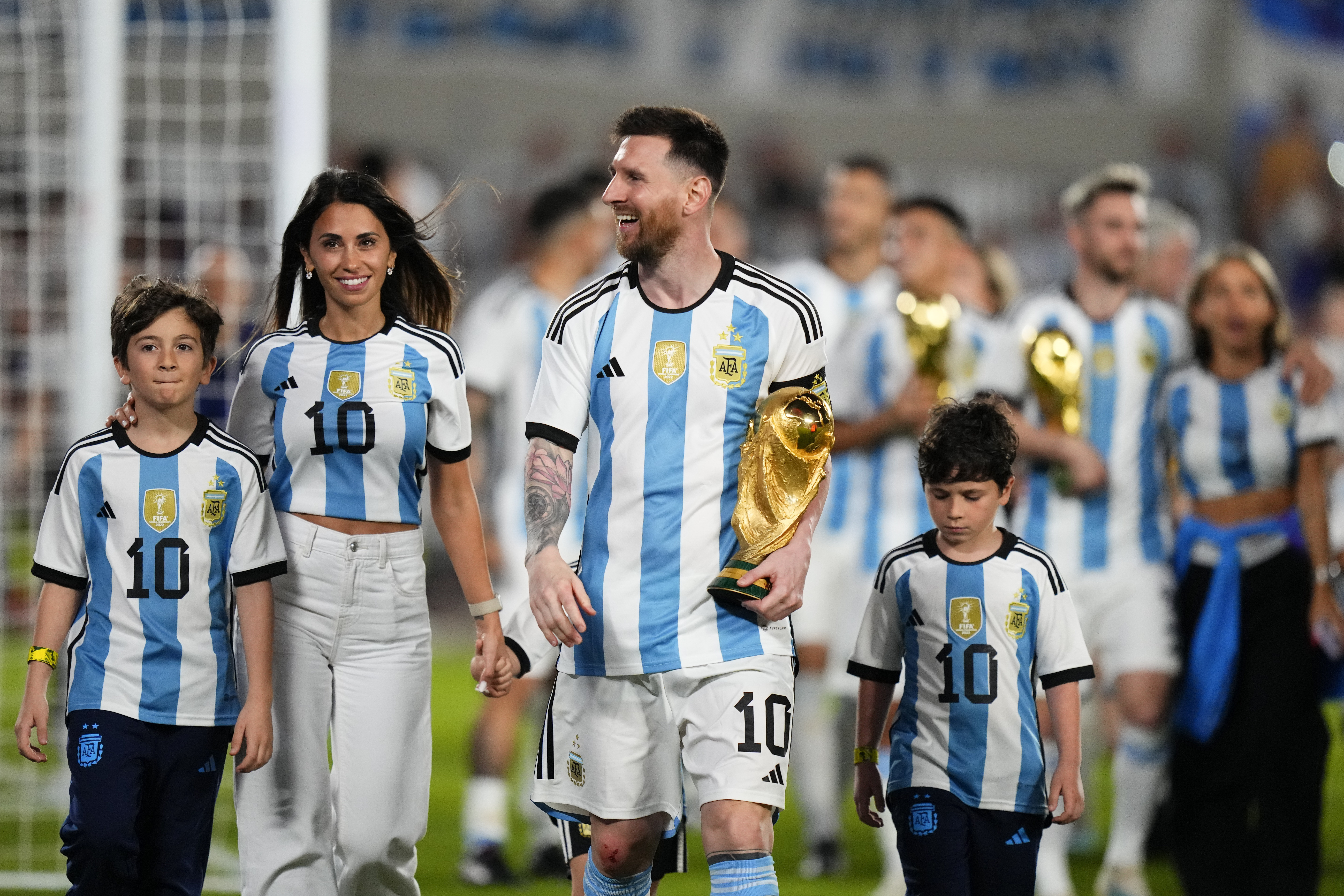 El emotivo posteo de Lionel Messi tras la fiesta de la selección argentina y el álbum de fotos que eligió de su noche más soñada