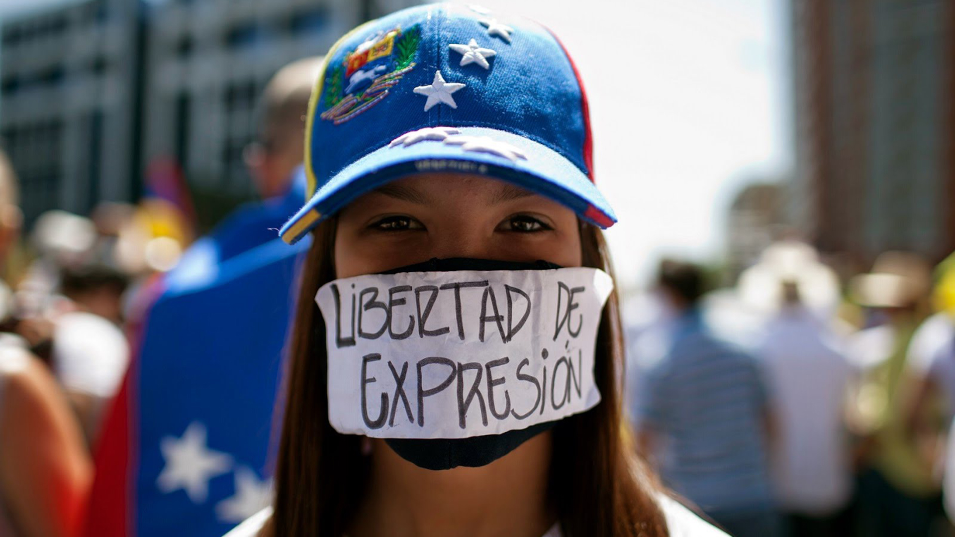 Los medios de comunicación son perseguidos por el régimen de Nicolás Maduro