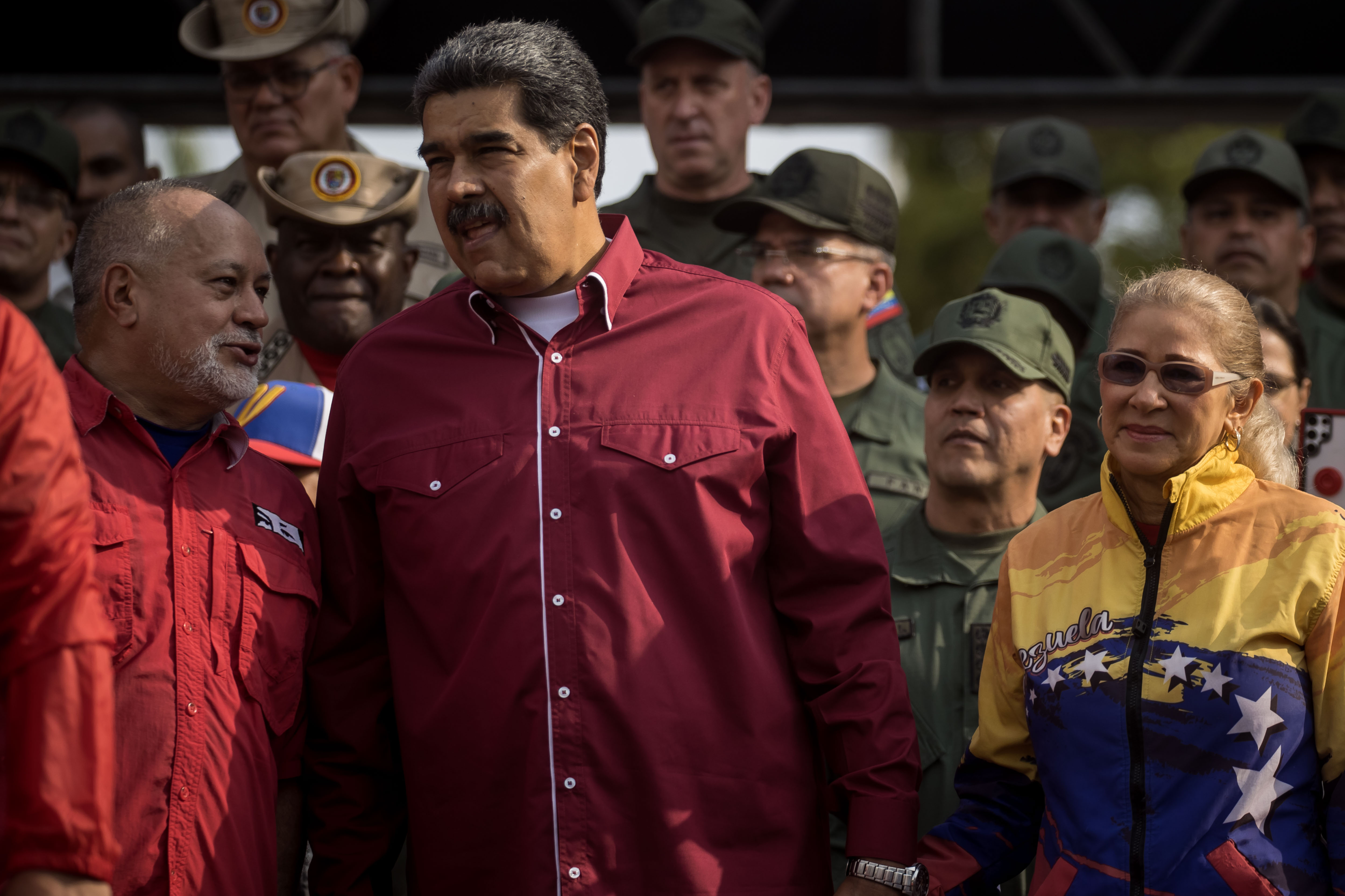 Prisión preventiva en Chile para siete ex detectives que robaban droga y especies decomisadas