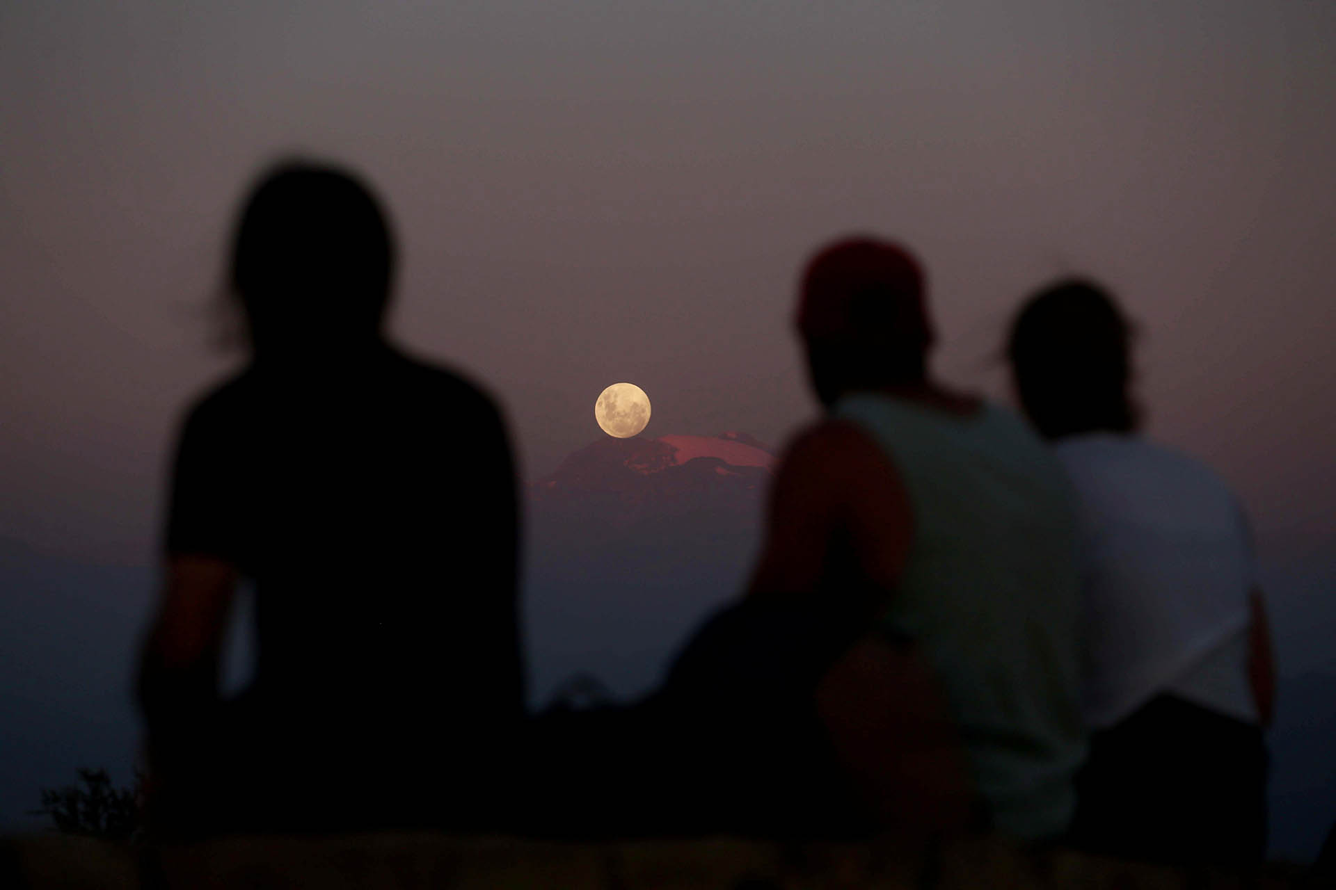 La Luna mantendrá su habitual gris perla (Foto: Reuters/Archivo)