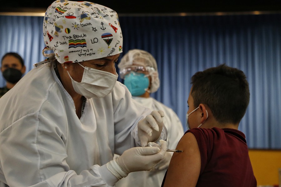 Vacunación en Bogotá (Colprensa - Camila Díaz)