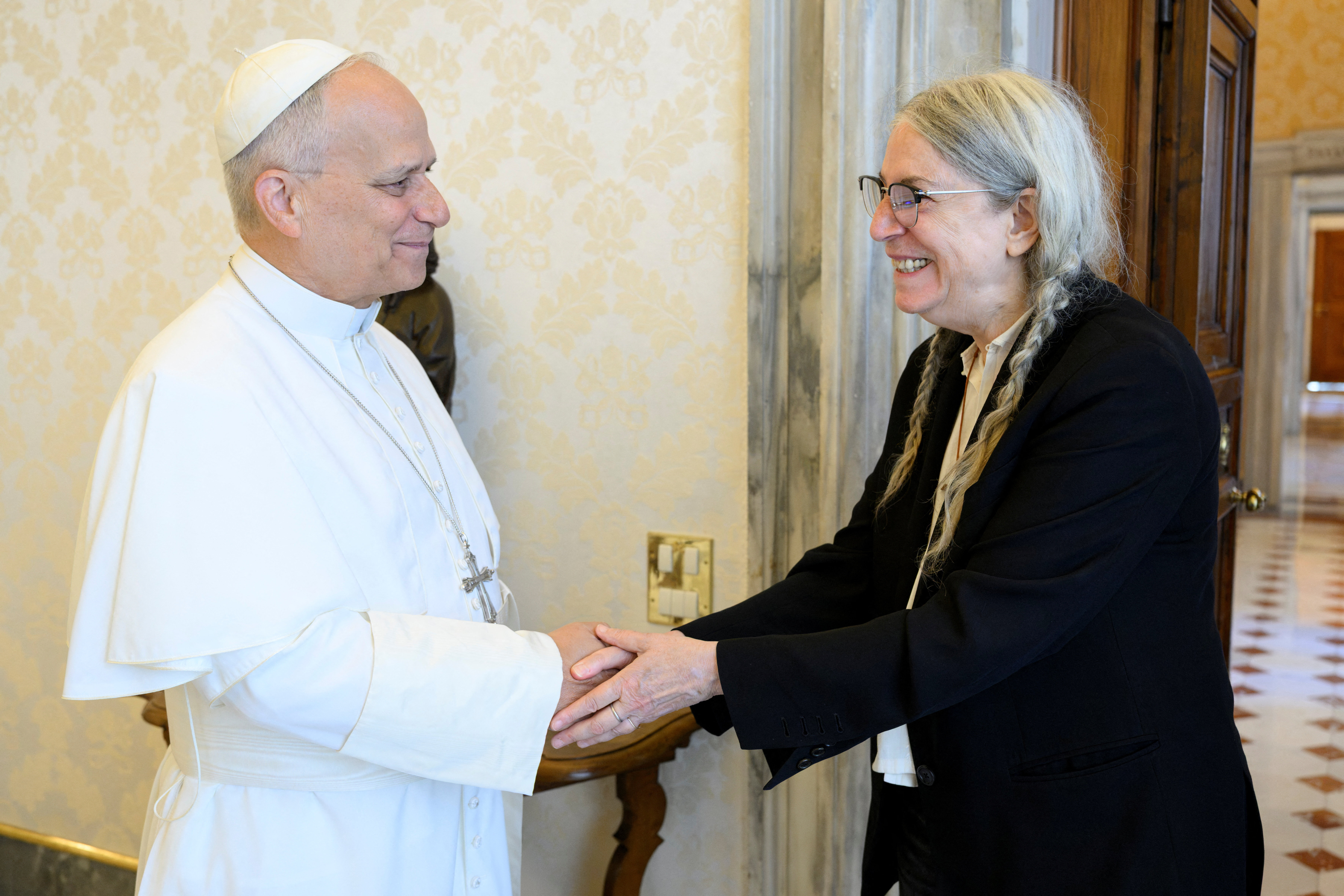 El papa Le&oacute;n XIV se reuni&oacute; con Patti Smith, la 