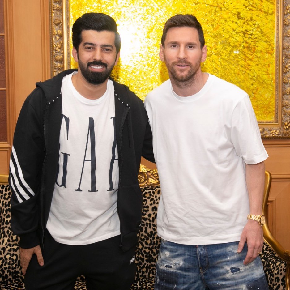 Una de las tantas fotos que Mabkhout tiene con Lionel Messi en su Instagram
