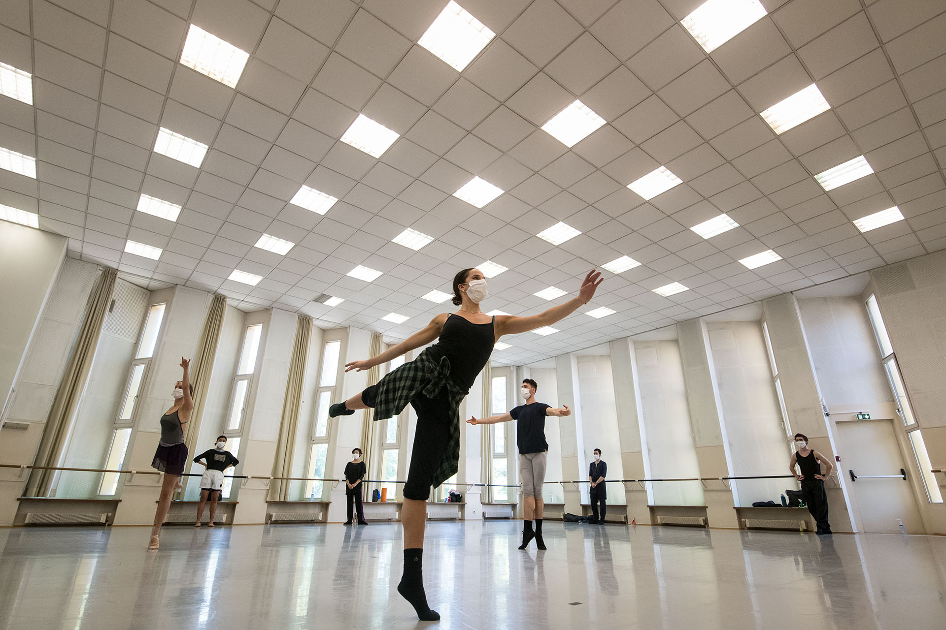 Bailarinas del Ballet du Rhin en un ensayo en Mulhouse, al este de Francia.