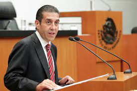 José María Tapia Franco es exfuncionario del gobierno de Enrique Peña Nieto y dueño de la compañía que vendió con sobrecostos los ventiladores (Foto: Especial)