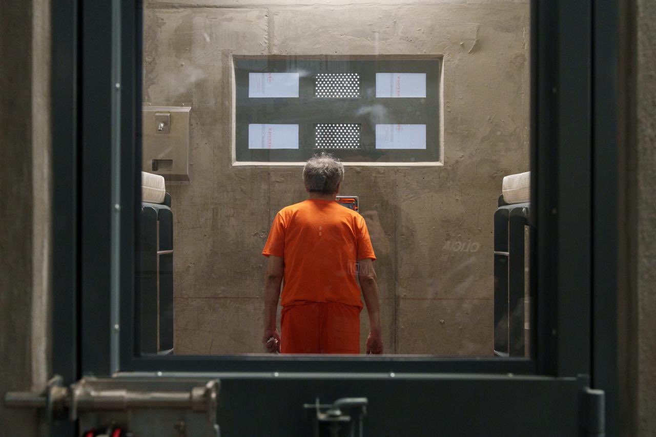 Estaba pescando en el río Paraná Guazú, llegaron en una lancha y lo mataron de un tiro en el pecho: seis detenidos