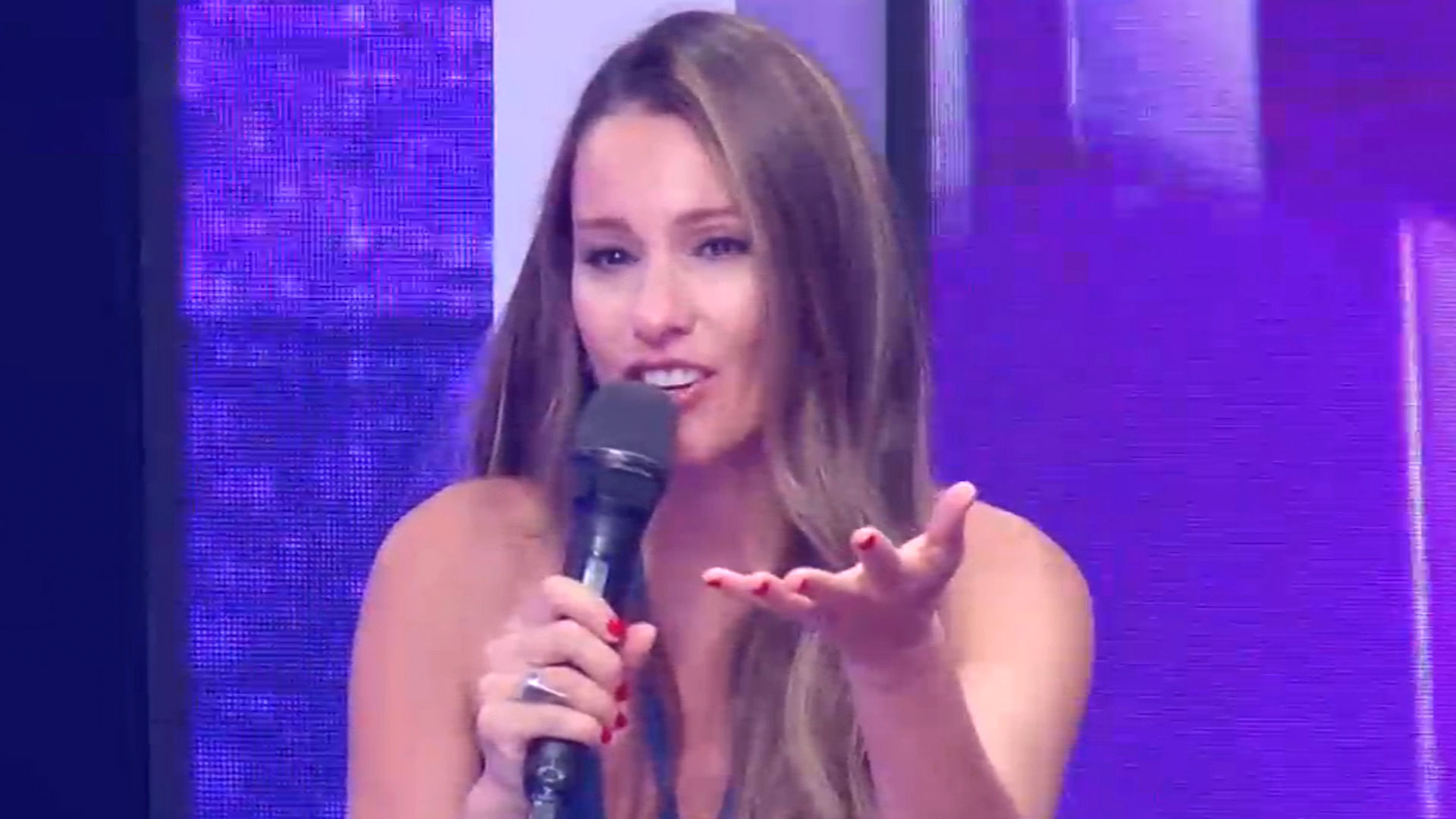 Pampita hizo un filoso comentario económico en Los 8 Escalones  (Captura El Trece)