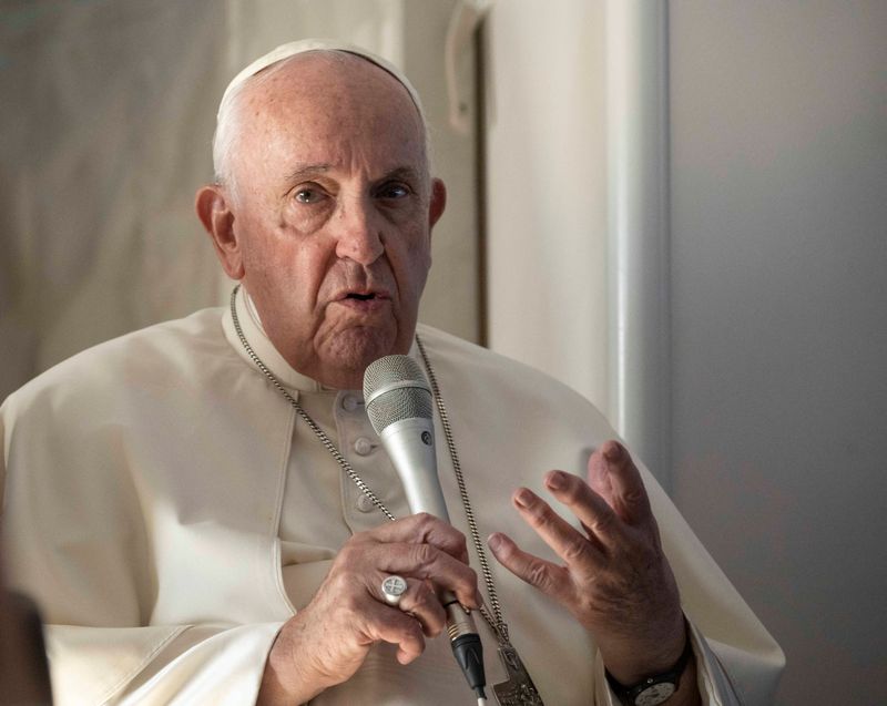 El papa Francisco pidió por las familias en situación de pobreza o indigencia (Maurizio Brambatti/Pool vía REUTERS)