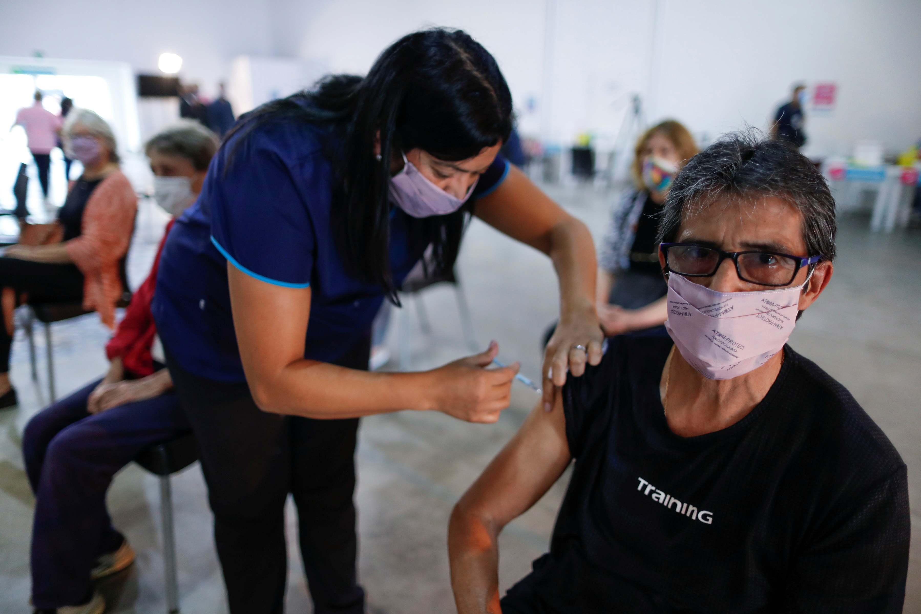 El último reporte emitido por el Ministerio de Salud de la Nación indicó que en la última semana se registró un incremento del 50% de los contagios (REUTERS)