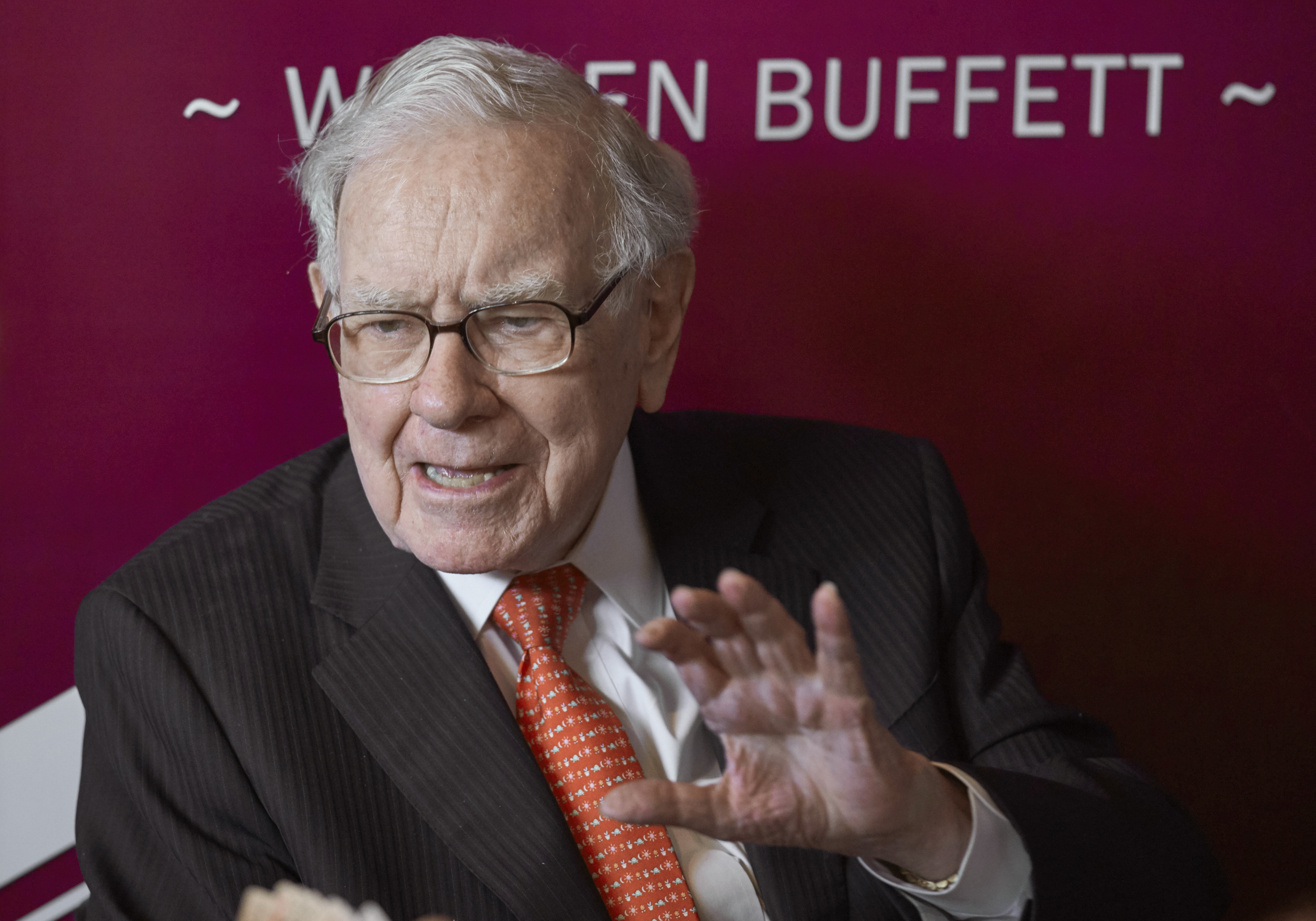 Billionaire Warren Buffett is considered a "guru" of the financial world.