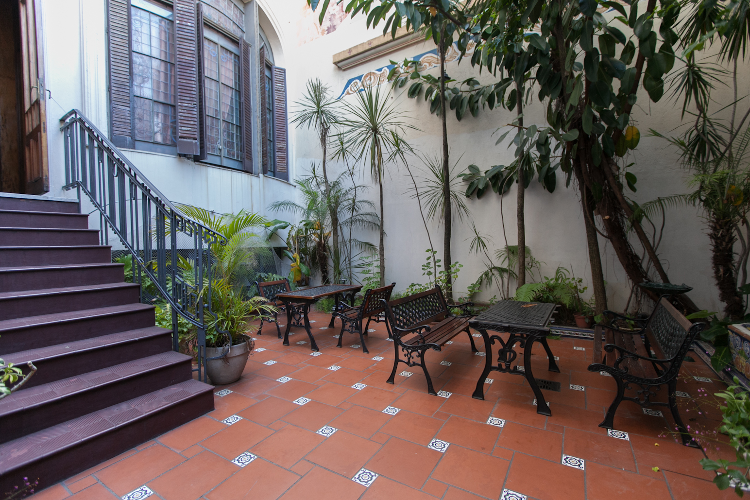 Con jardín estilo andaluz
