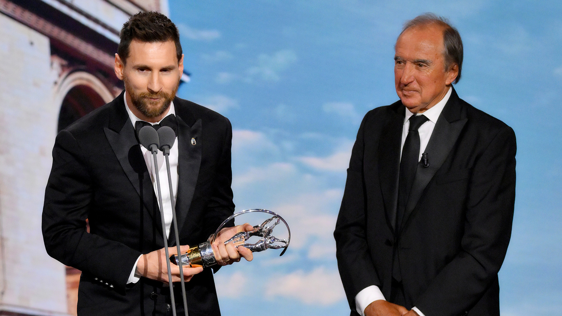 El discurso de Hugo Porta que emocionó a Messi en los premios Laureus: “Si Mandela estuviera acá, te daría un abrazo”