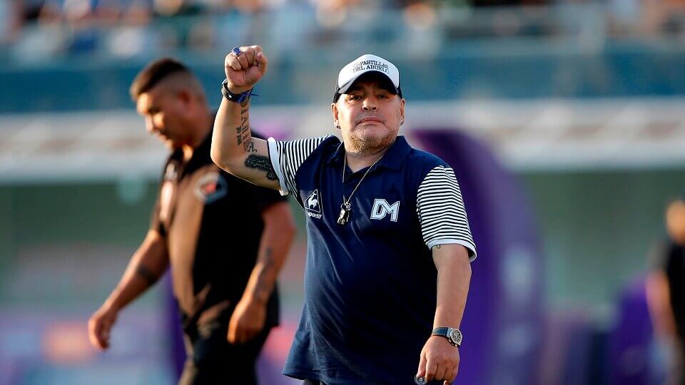 Diego en sus últimos días como DT de Gimnasia.