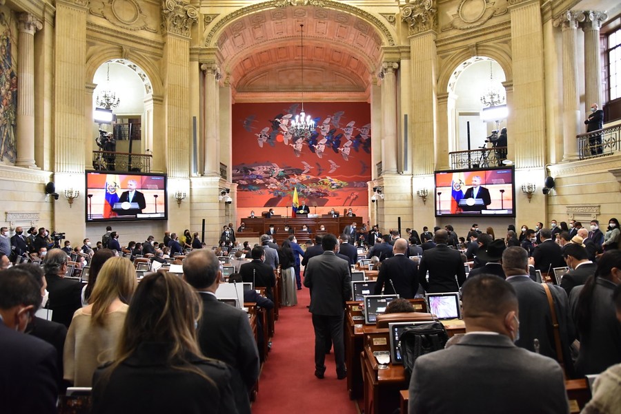Cámara de Representantes aprobó “mico” contra la libertad de prensa en Colombia