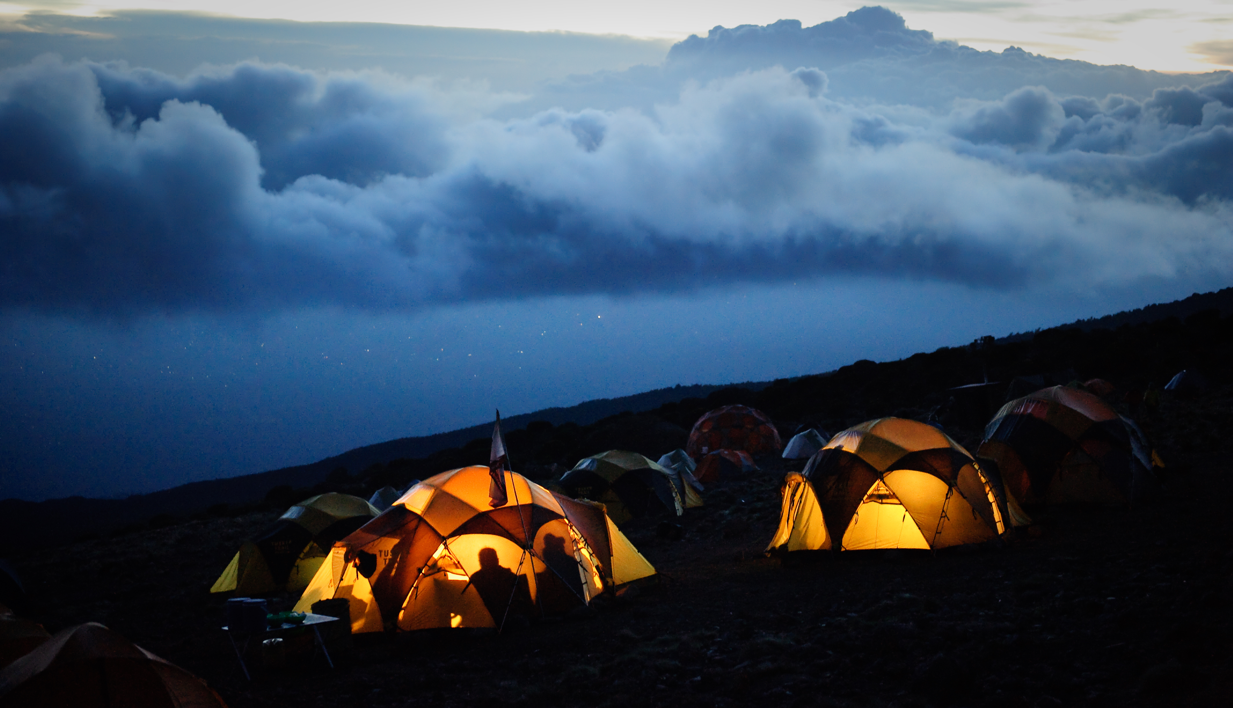Para Phil Henderson, la solución debe estar en un esfuerzo global para frenar el cambio climático. Espera que quienes suban al Kilimanjaro ayuden a difundir ese mensaje (Getty Images)