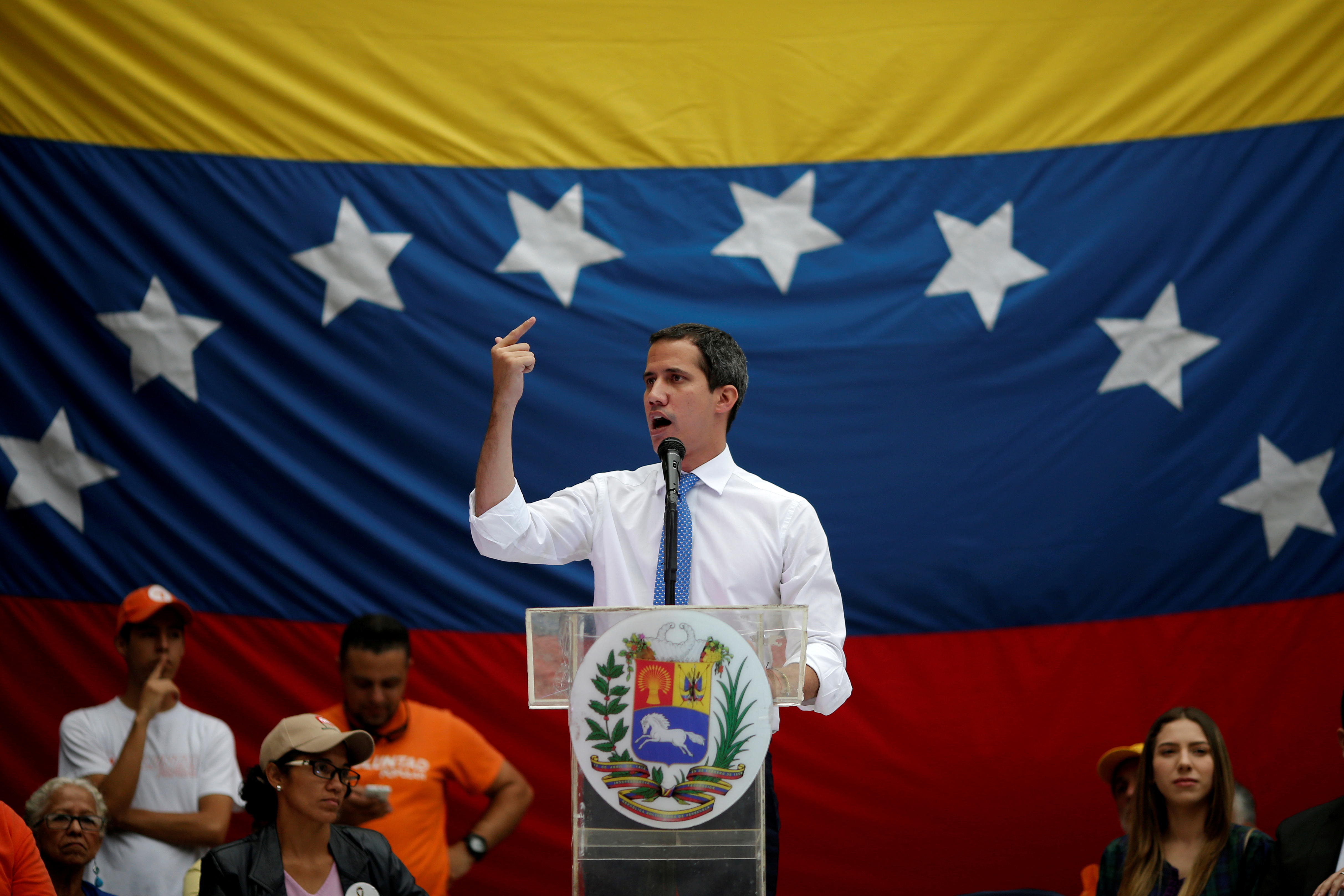El Reino Unido mantiene su apoyo al opositor Juan Guaidó, a quien reconoce como presidente interino de Venezuela (Foto: REUTERS)
