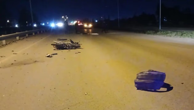 Una joven muri&oacute; al chocar con su moto contra un auto: era madre de dos hijos