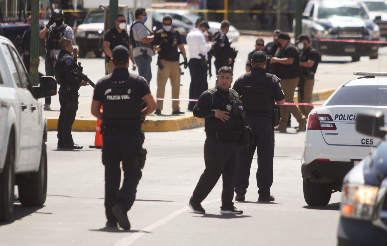Uno de los episodios en que más cerca estuvo de ser asesinado fue en Ciudad Juárez, donde un grupo rival llegó y balaceó la casa donde estaban el entrevistado y sus escoltas (Foto: Cuartoscuro)